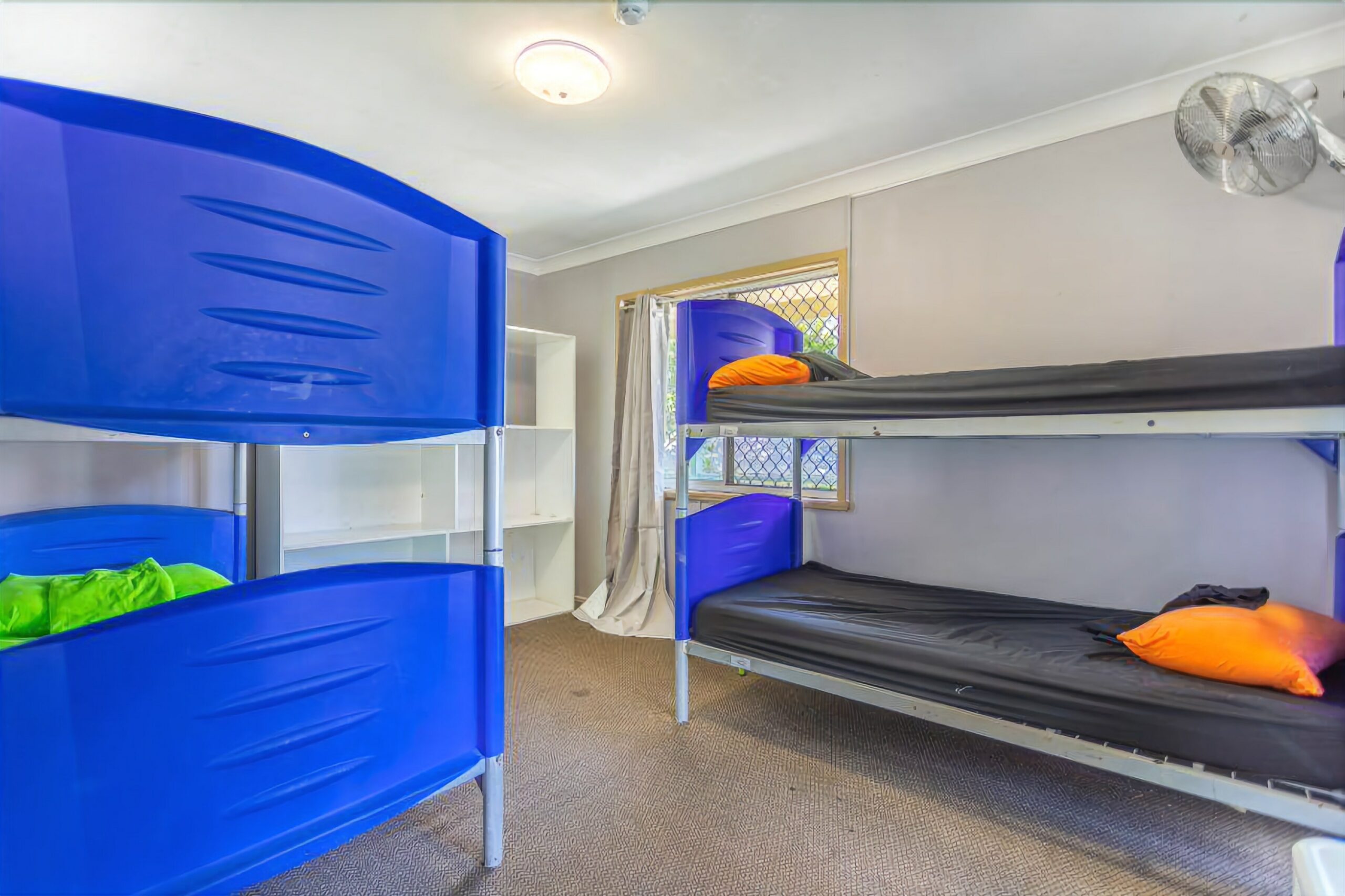 Sleeping Inn Surfers Paradise - Hostel