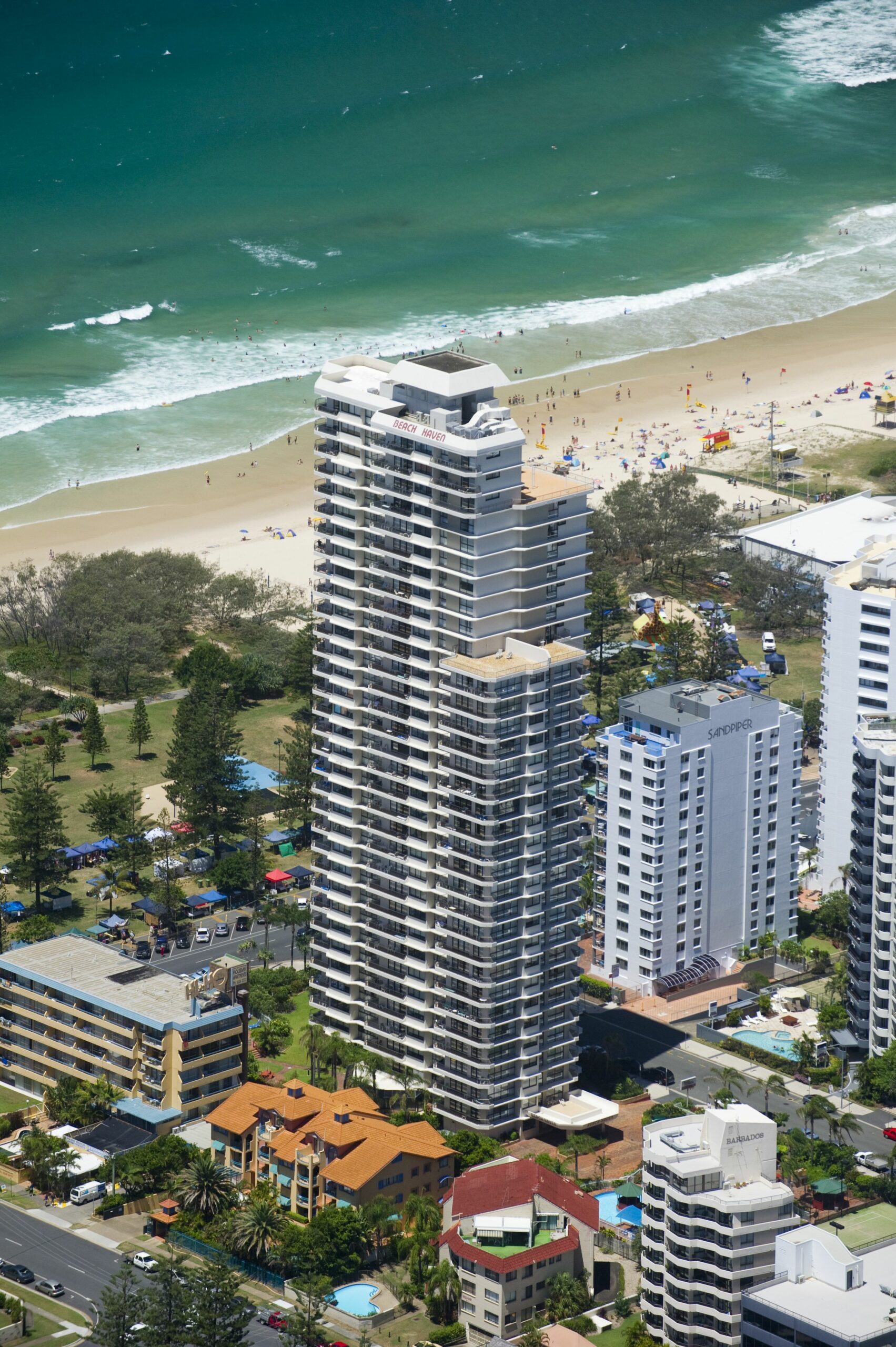 ULTIQA Beach Haven At Broadbeach