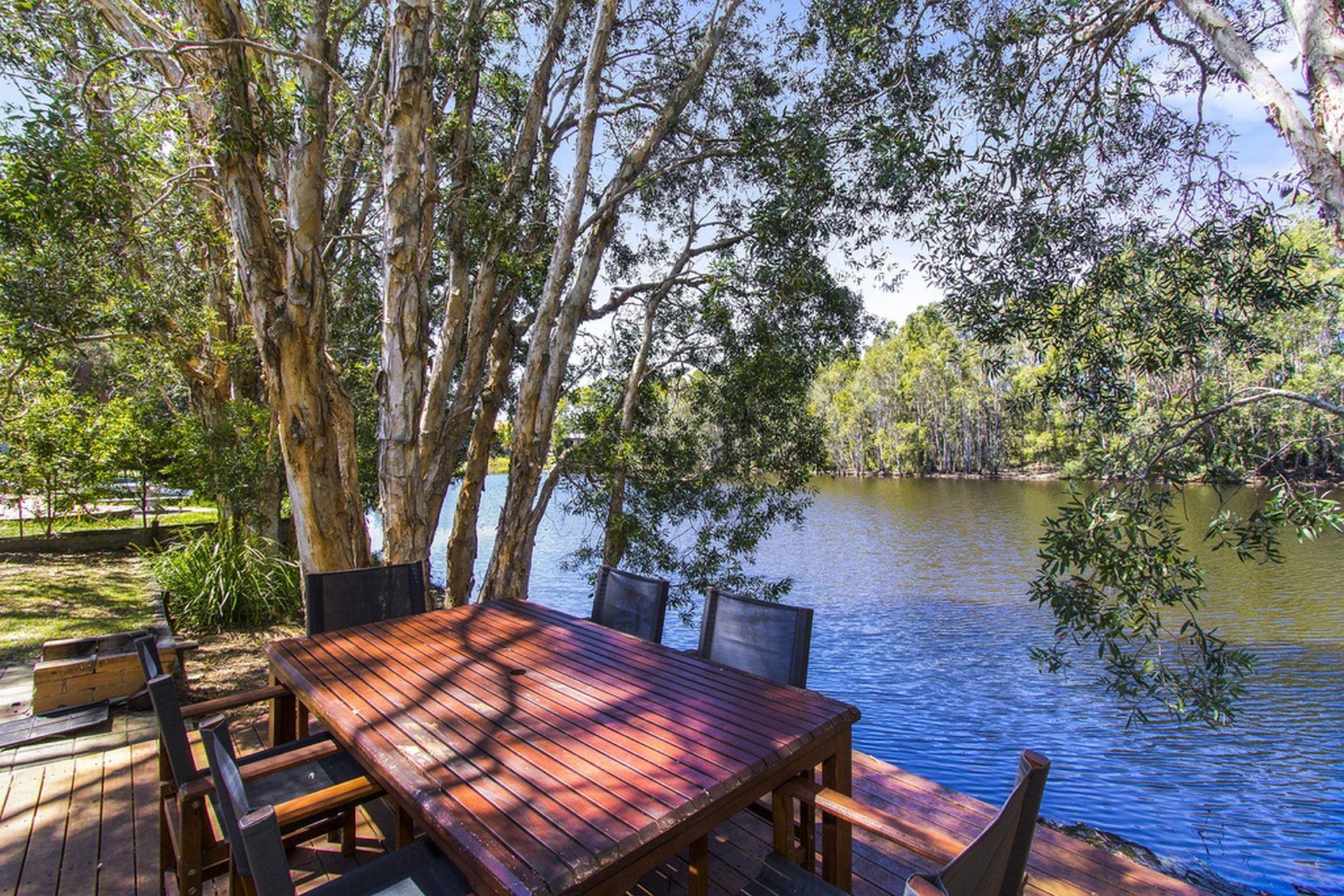 Cabarita Beach Bliss - Holiday Home On The Lake