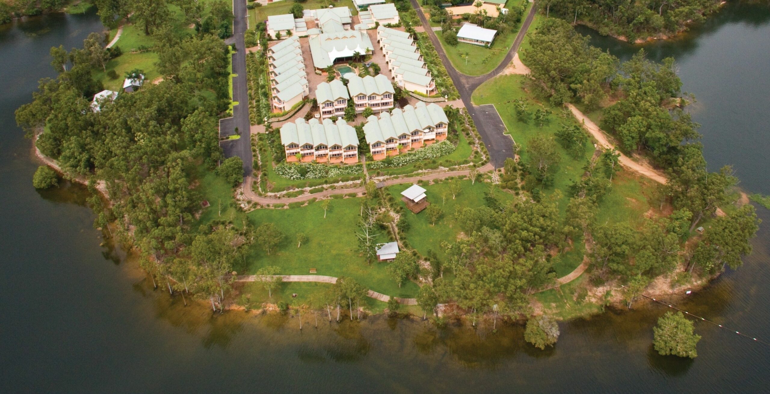 Tinaroo Lake Resort