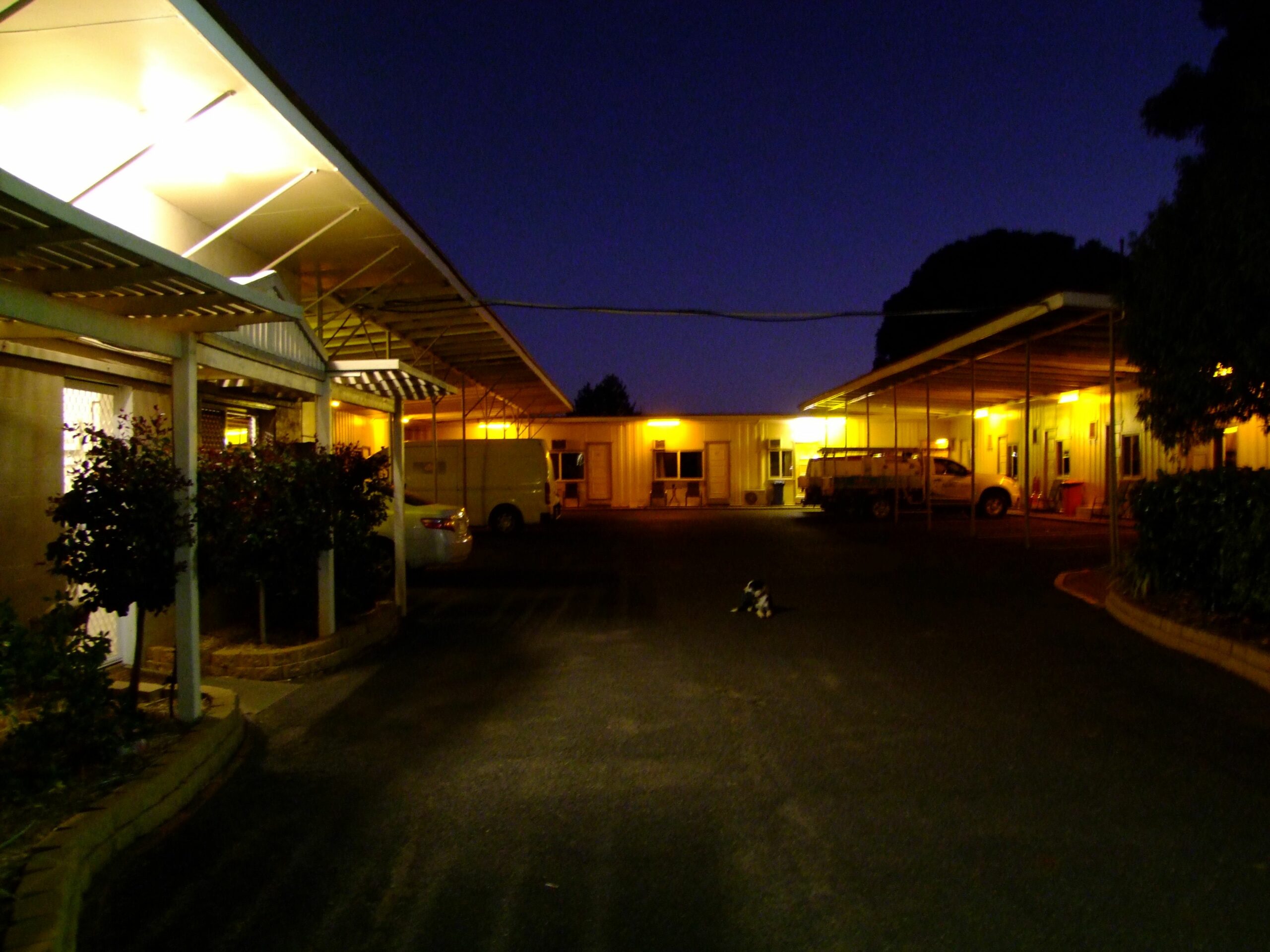 Acacia Motel