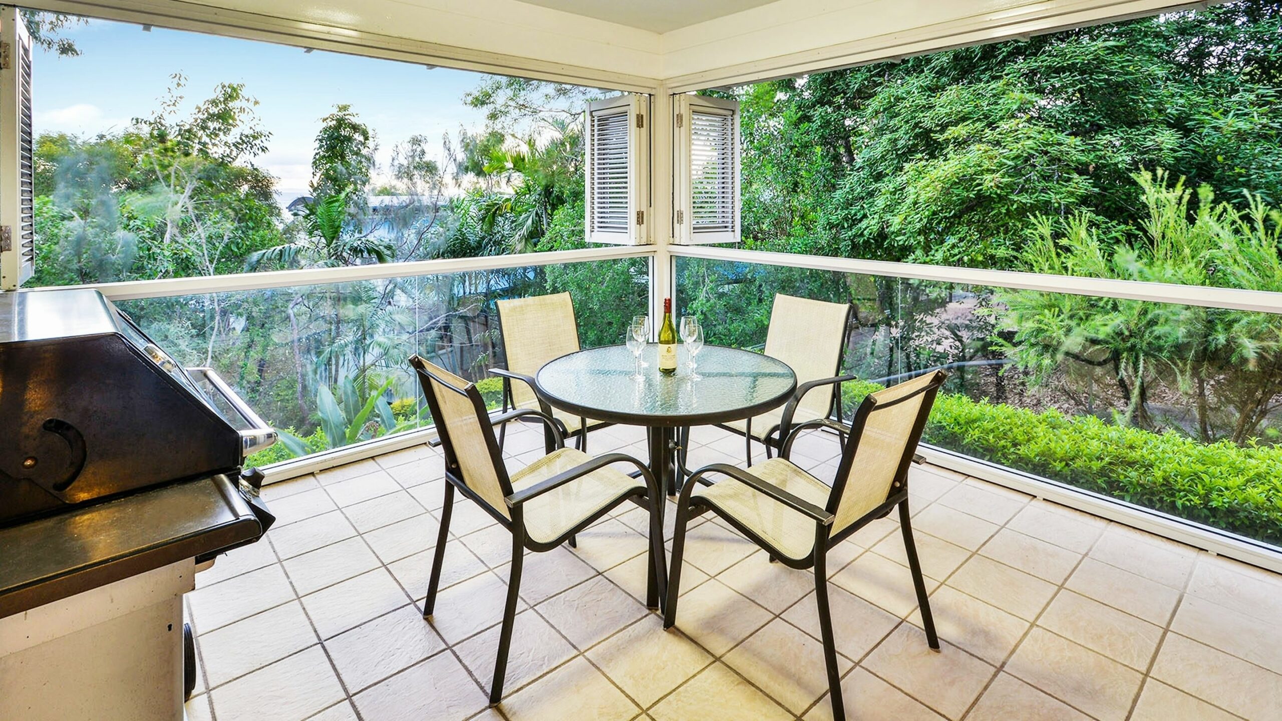 Oasis 1 Hamilton Island 2 Bedroom Apartment In Central Location With Golf Buggy