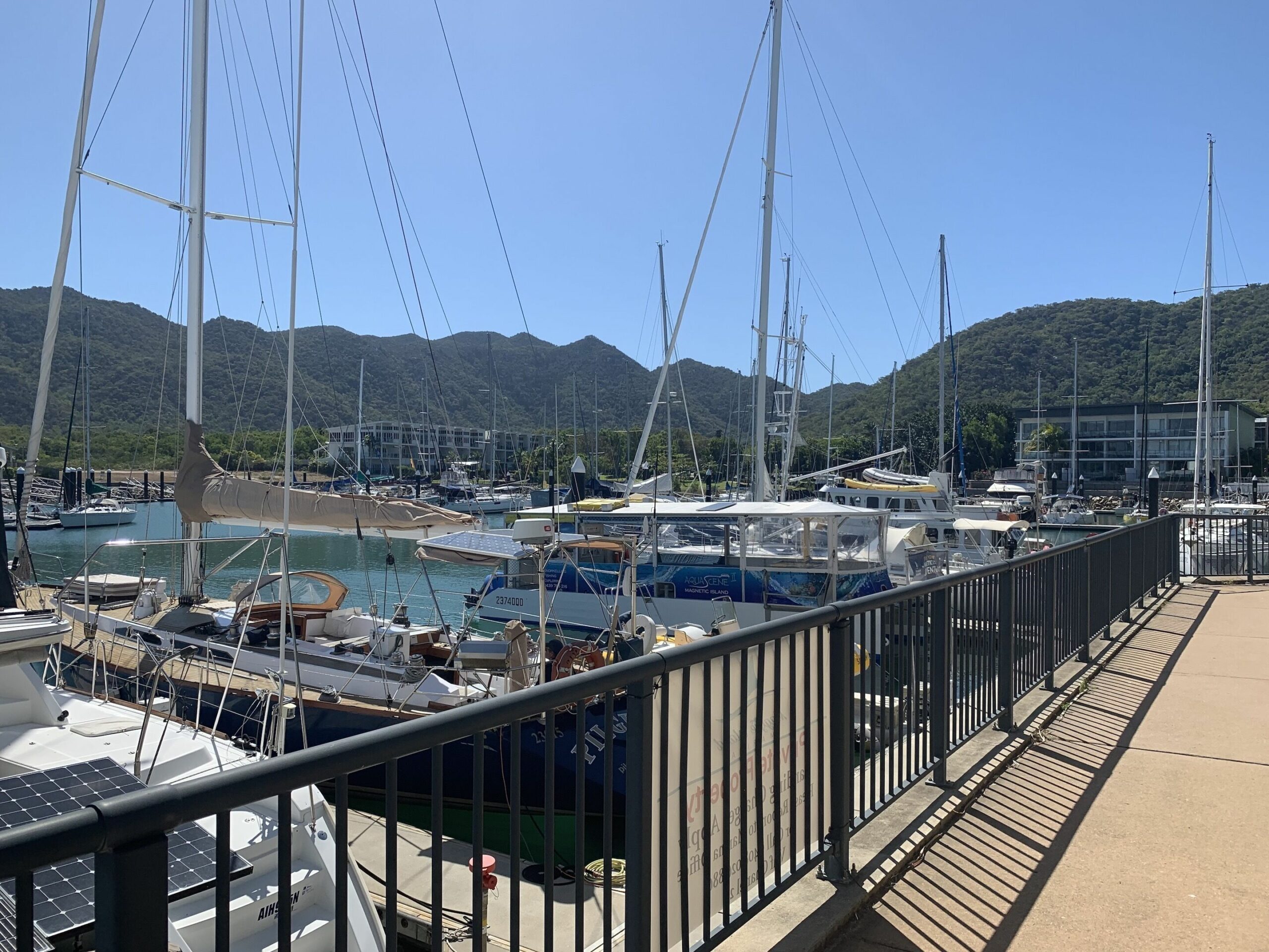 Absolute Waterfront Magnetic Island