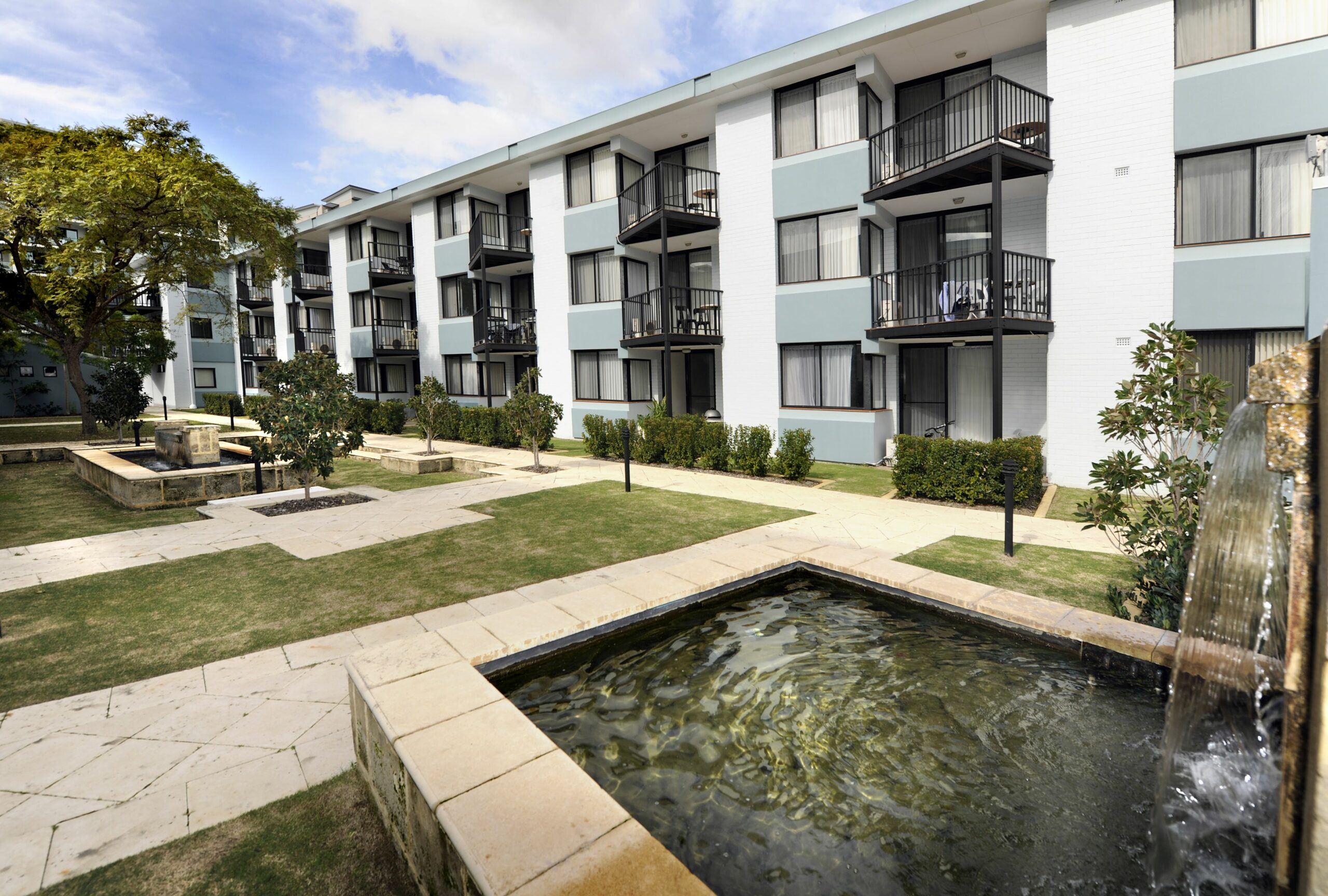 Lodestar Waterside Apartments