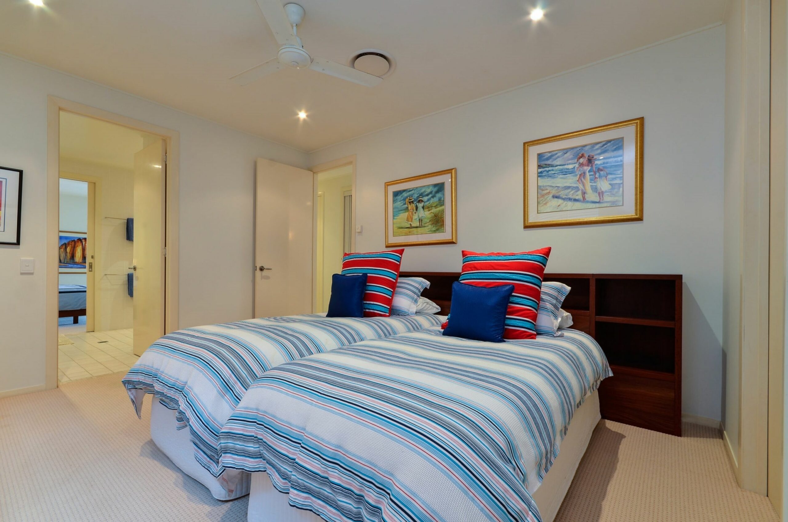 Pavilion 17 Oceanfront Ground Floor 4 Bedroom Heated Pool Plus Golf Buggy