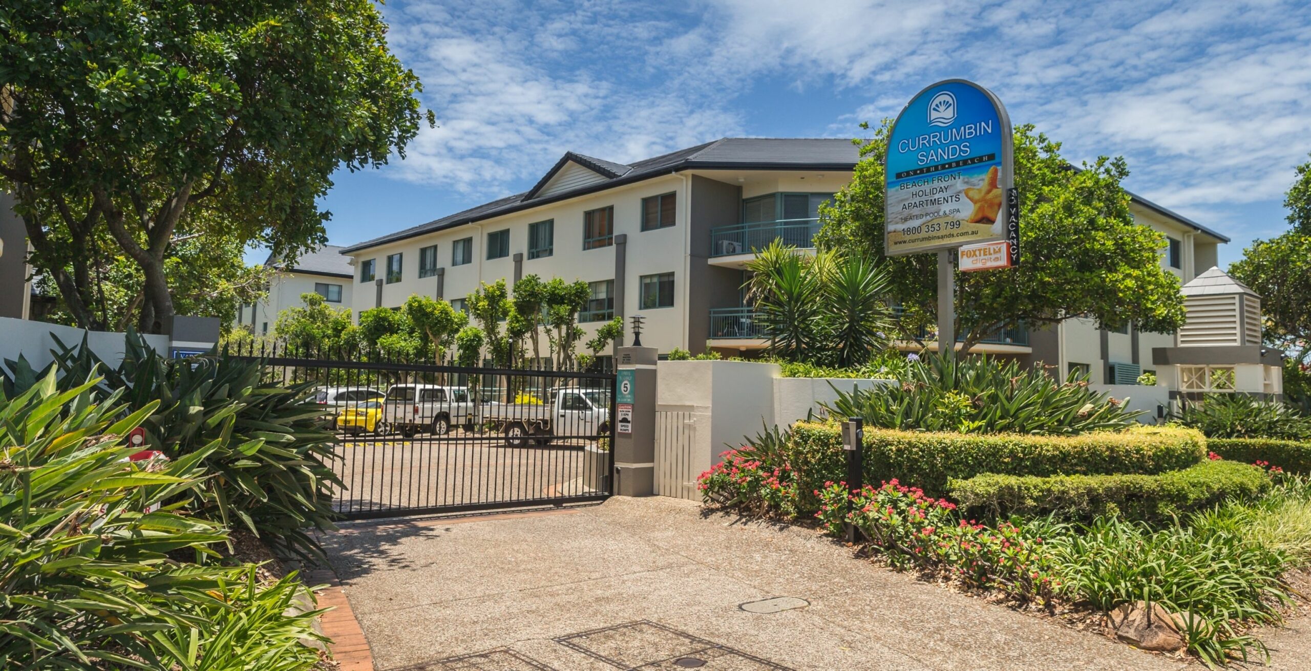 Currumbin Sands Holiday Apartments