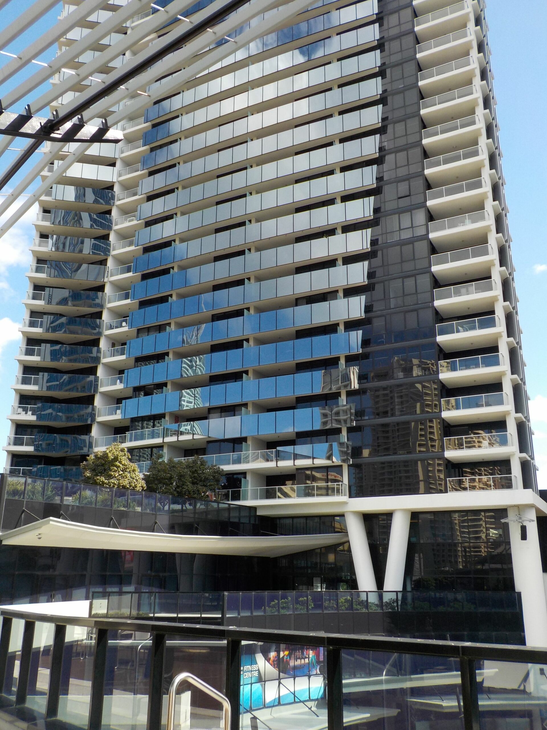 Circle on Cavill - HR Surfers Paradise