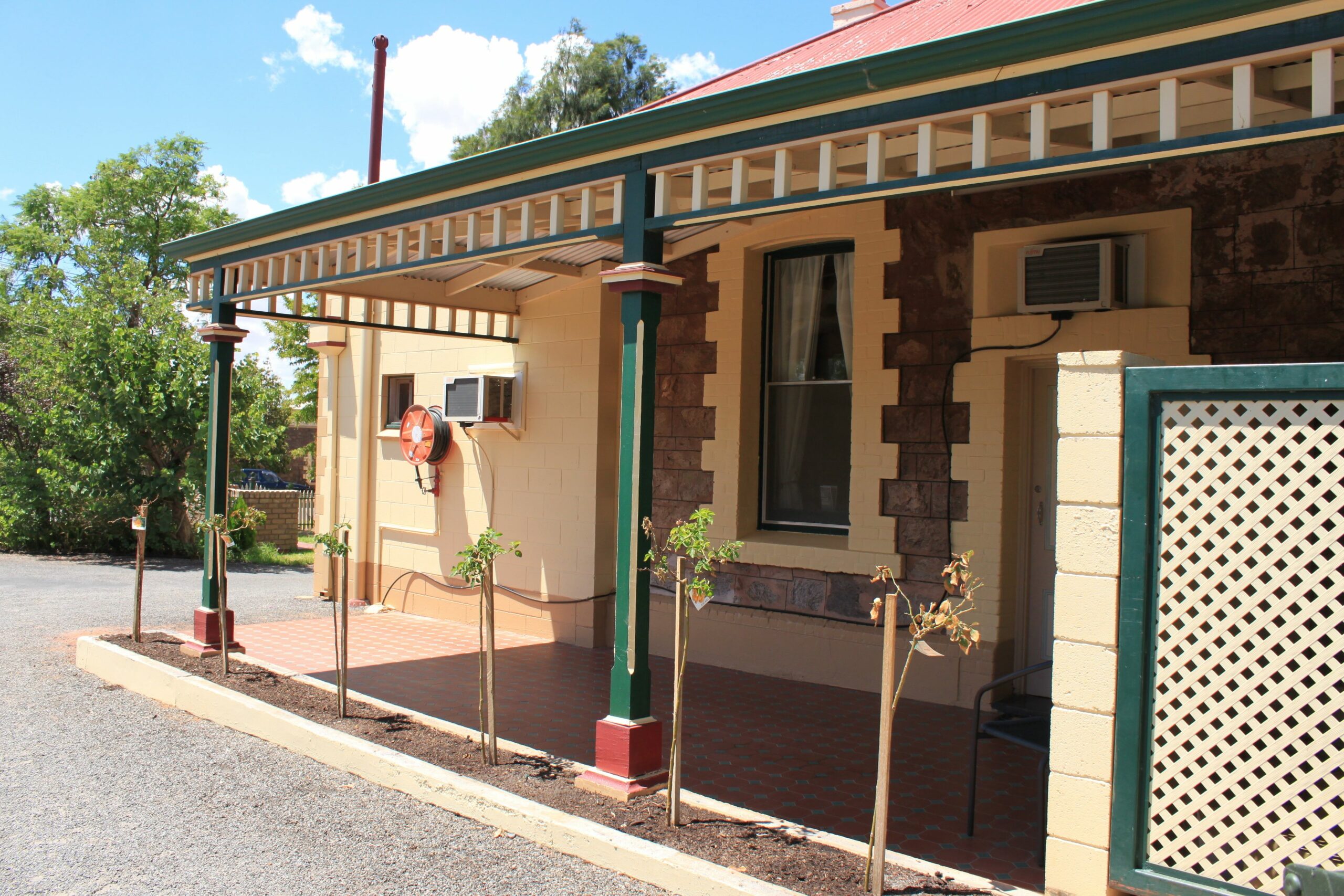 Lodge Outback Motel