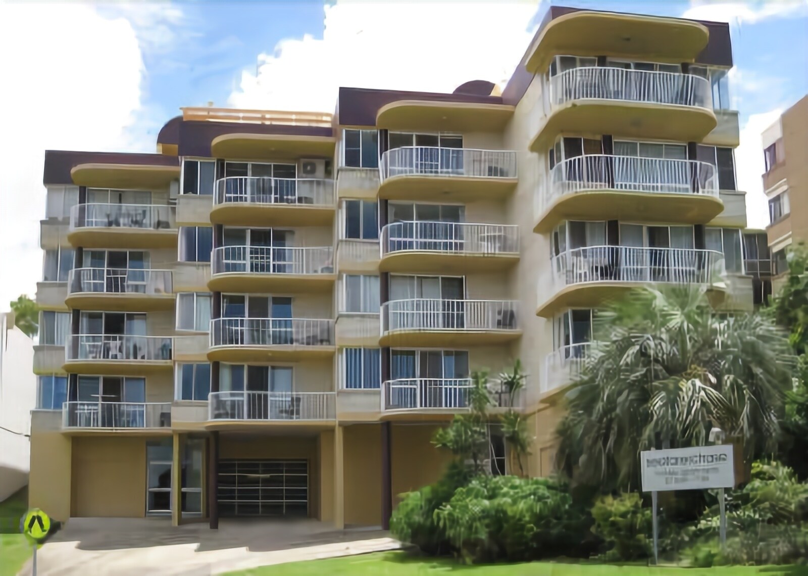 Seafarer Chase Holiday Apartments
