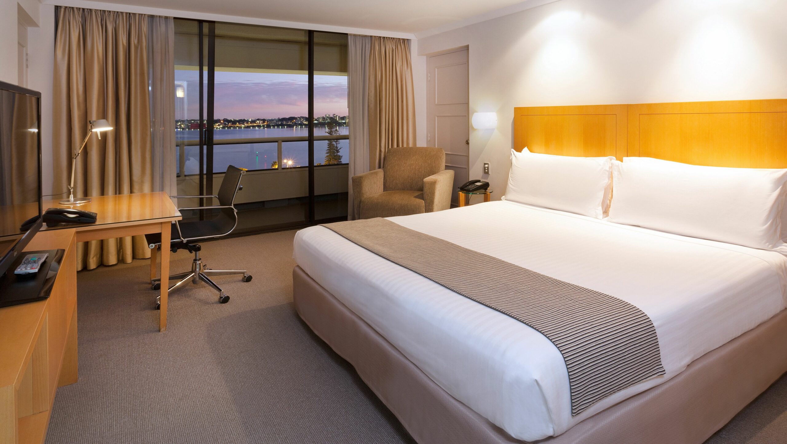 Crowne Plaza Perth, an IHG Hotel