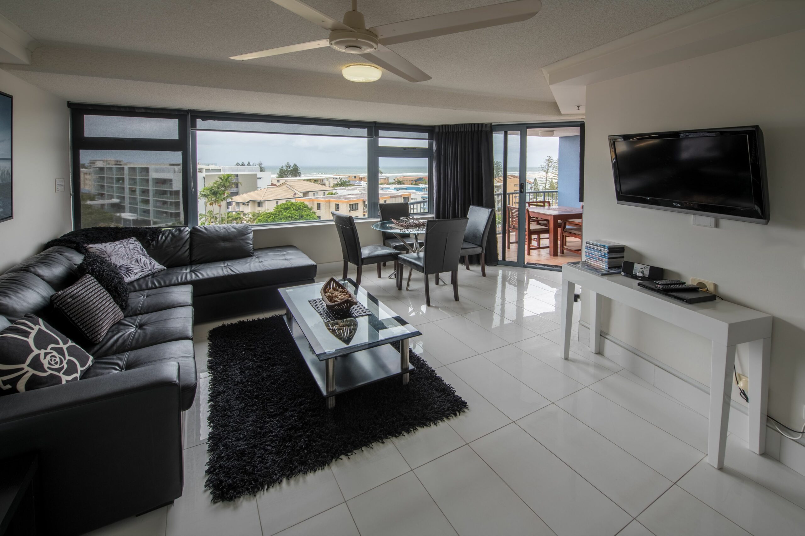 Centrepoint Holiday Apartments