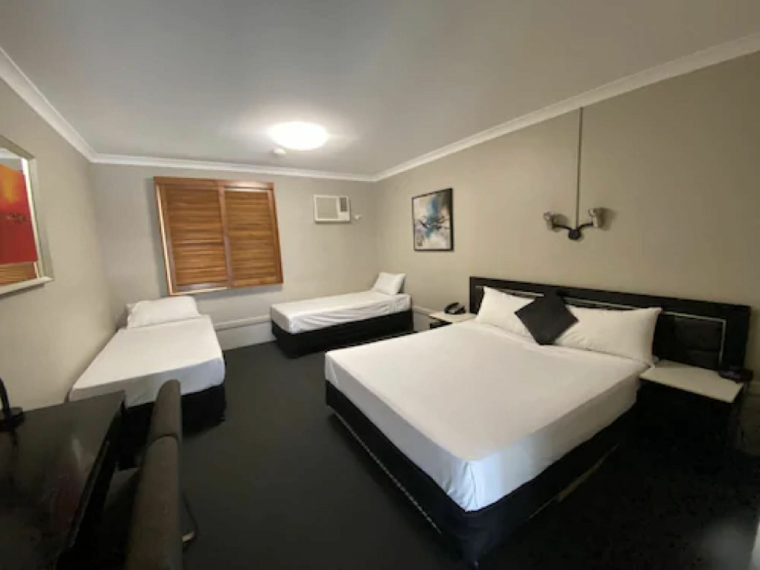 The Cosmopolitan Motel and Serviced Apartments