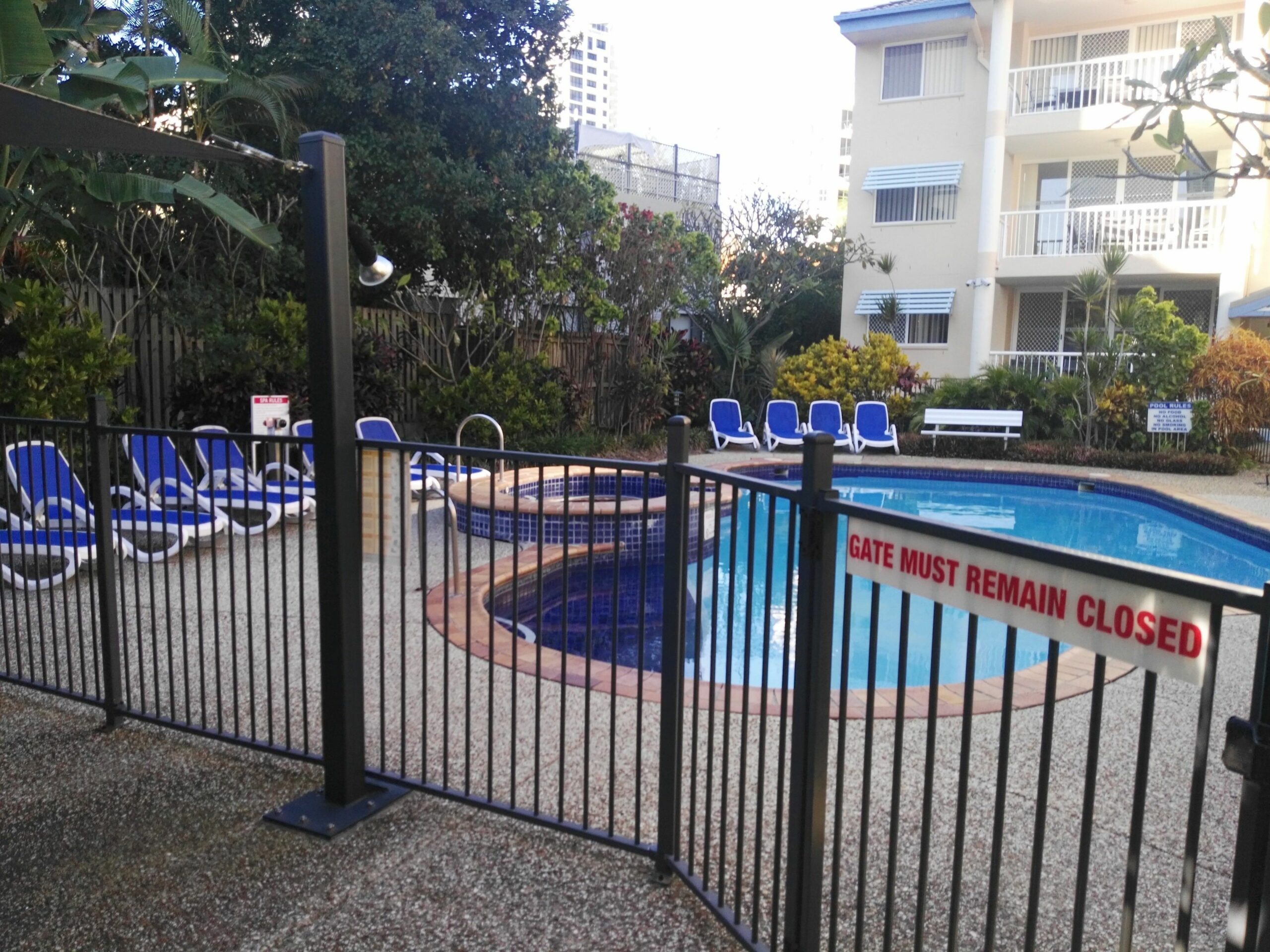 Surfers Beach Holiday Apartments