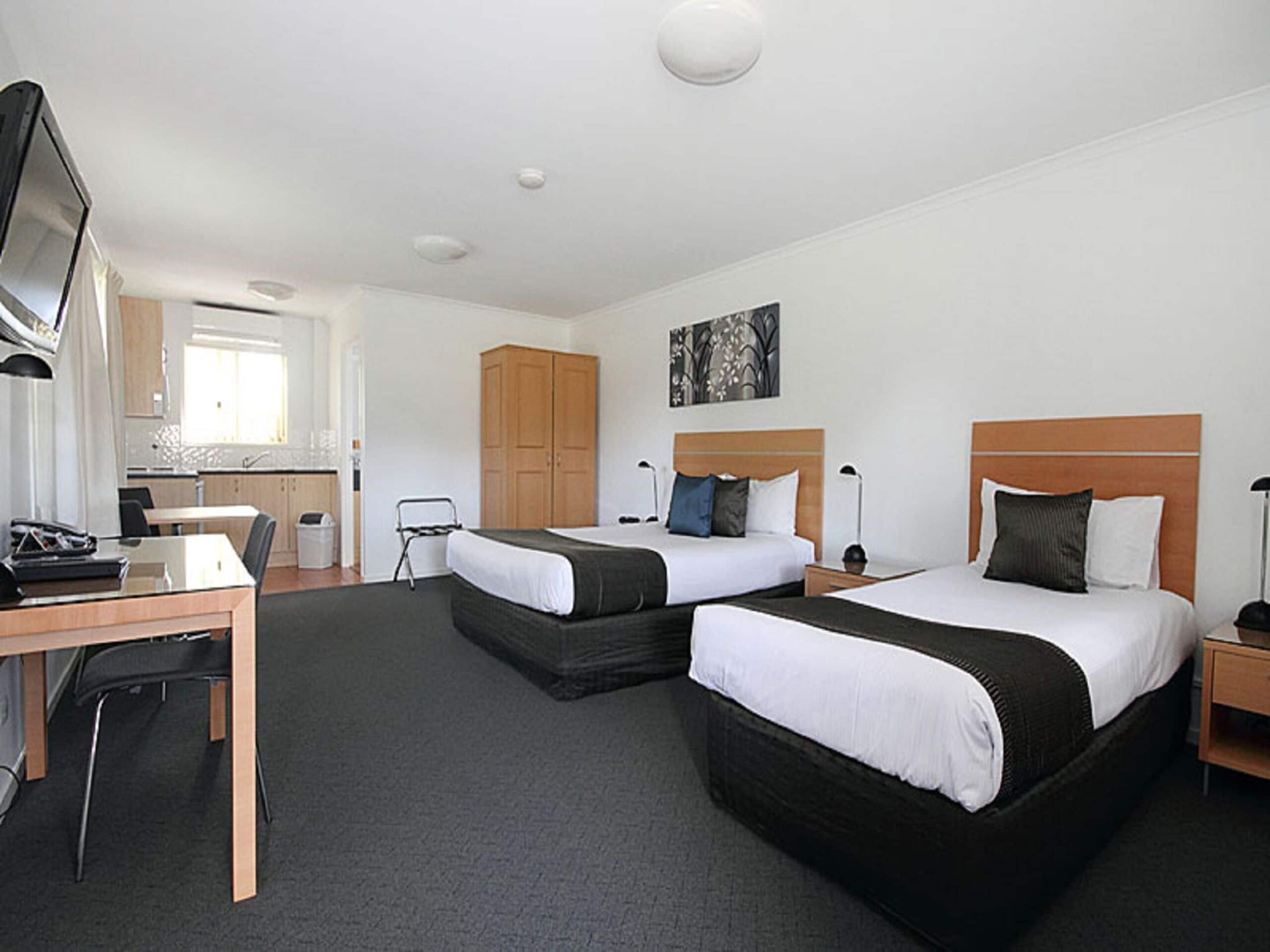 Browns Plains Motor Inn