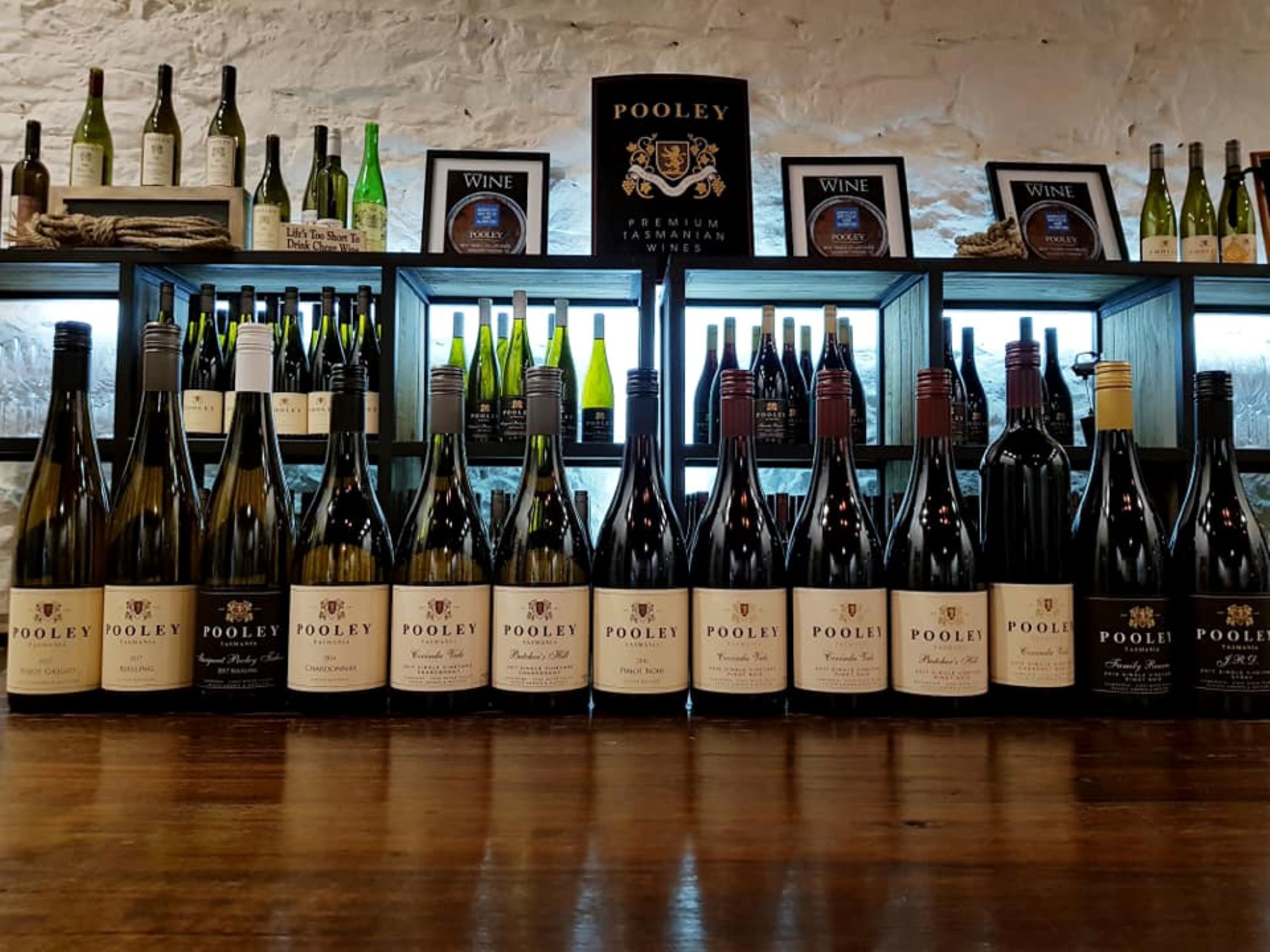 Hobart Wine Tour: Thursday Afternoon (Coal River Valley) Wine, Cheese & Gins