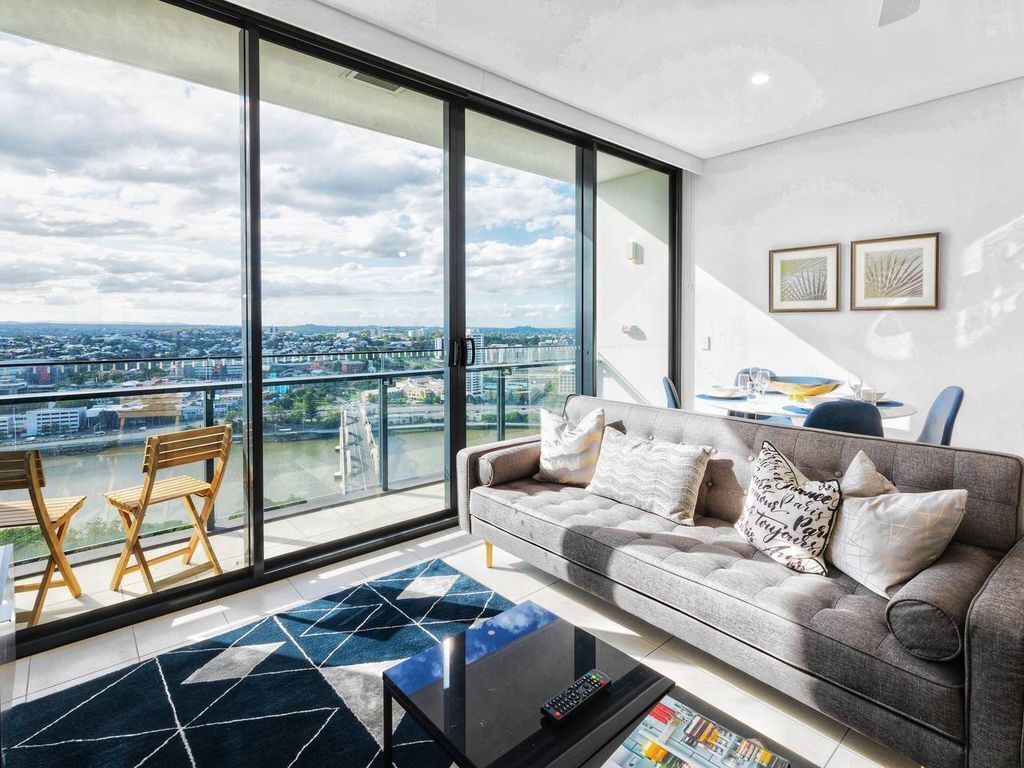 Stunning 1bed apt @ Southbank w/ Pool & Parking