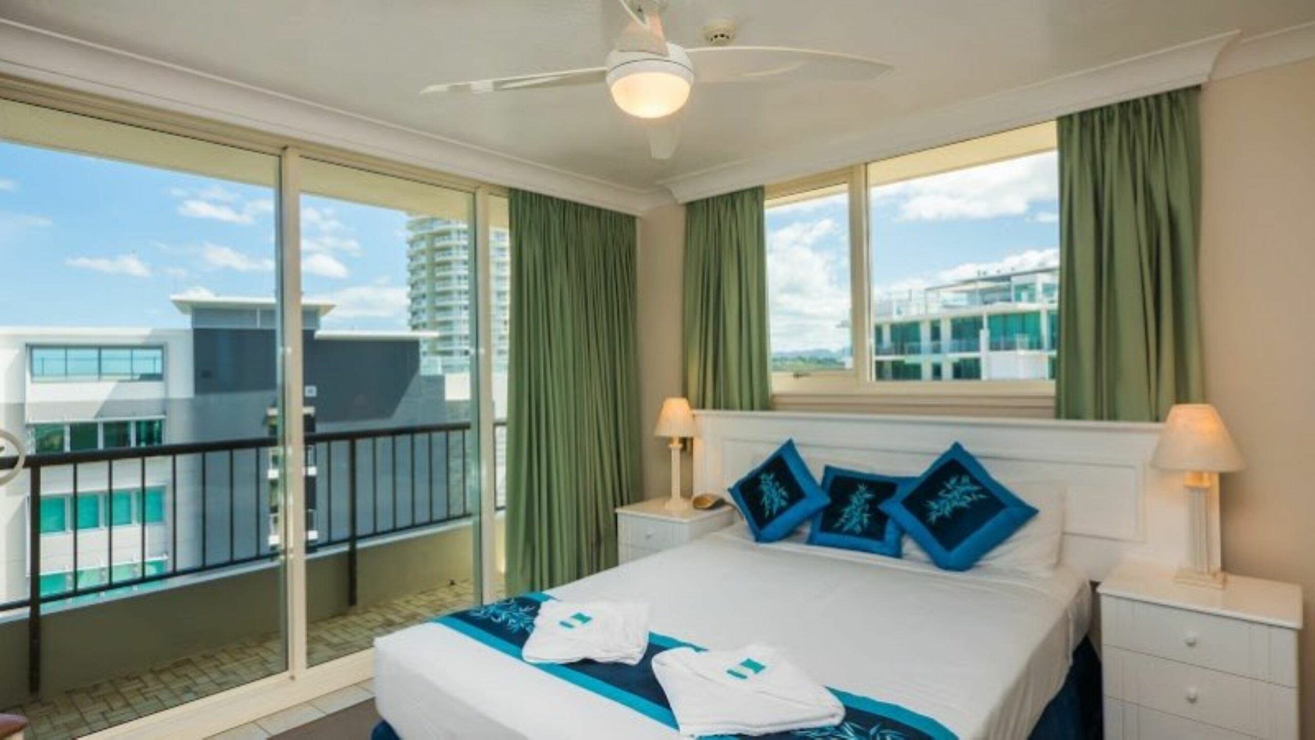 Southern Cross Beachfront Holiday Apartments