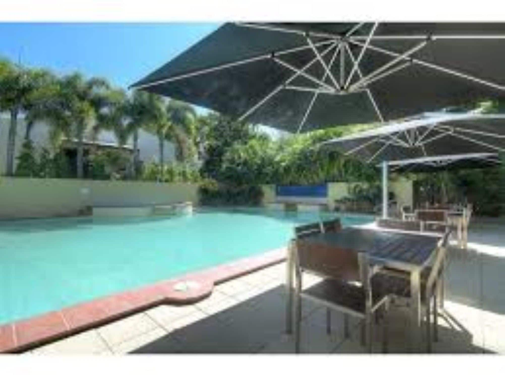 18 Central Plaza Port Douglas