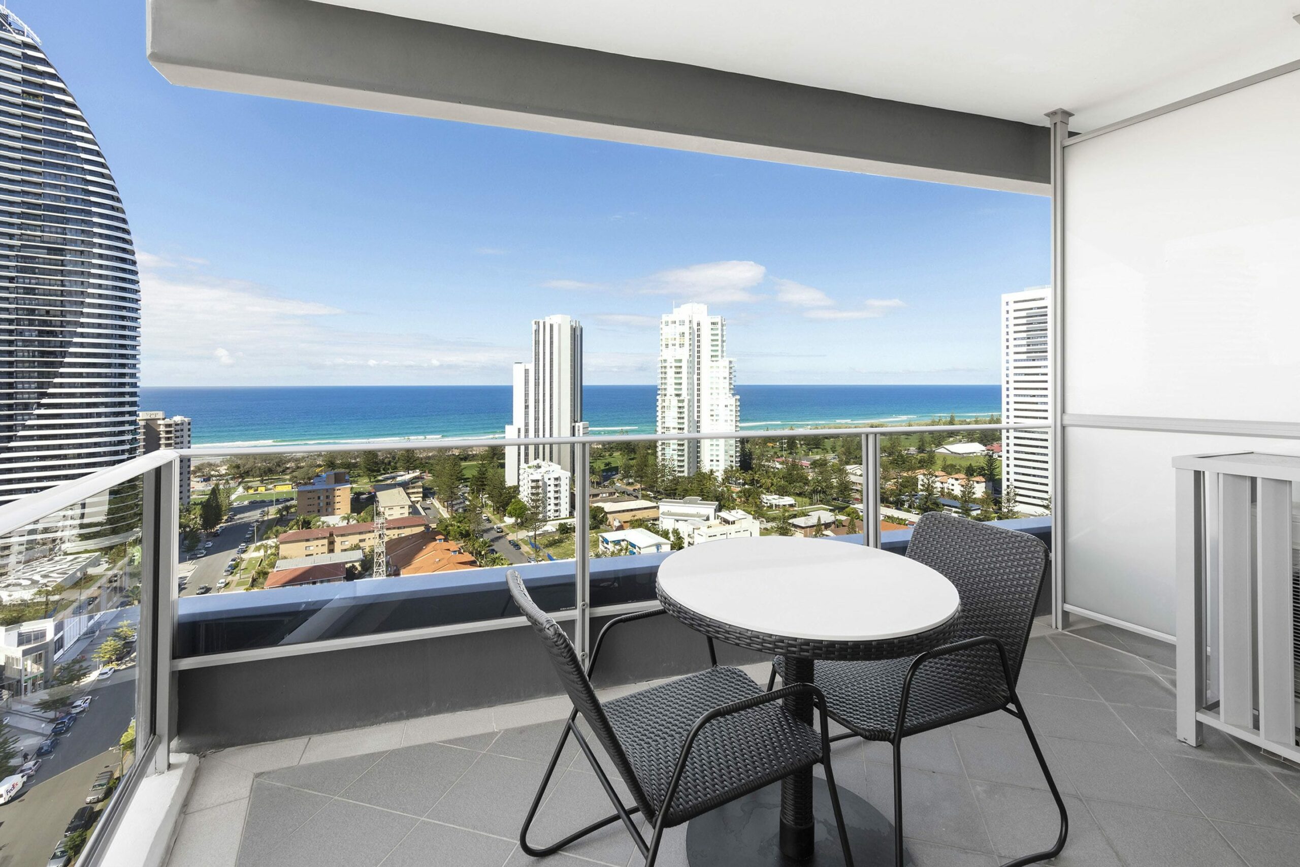 Meriton Suites Broadbeach, Gold Coast