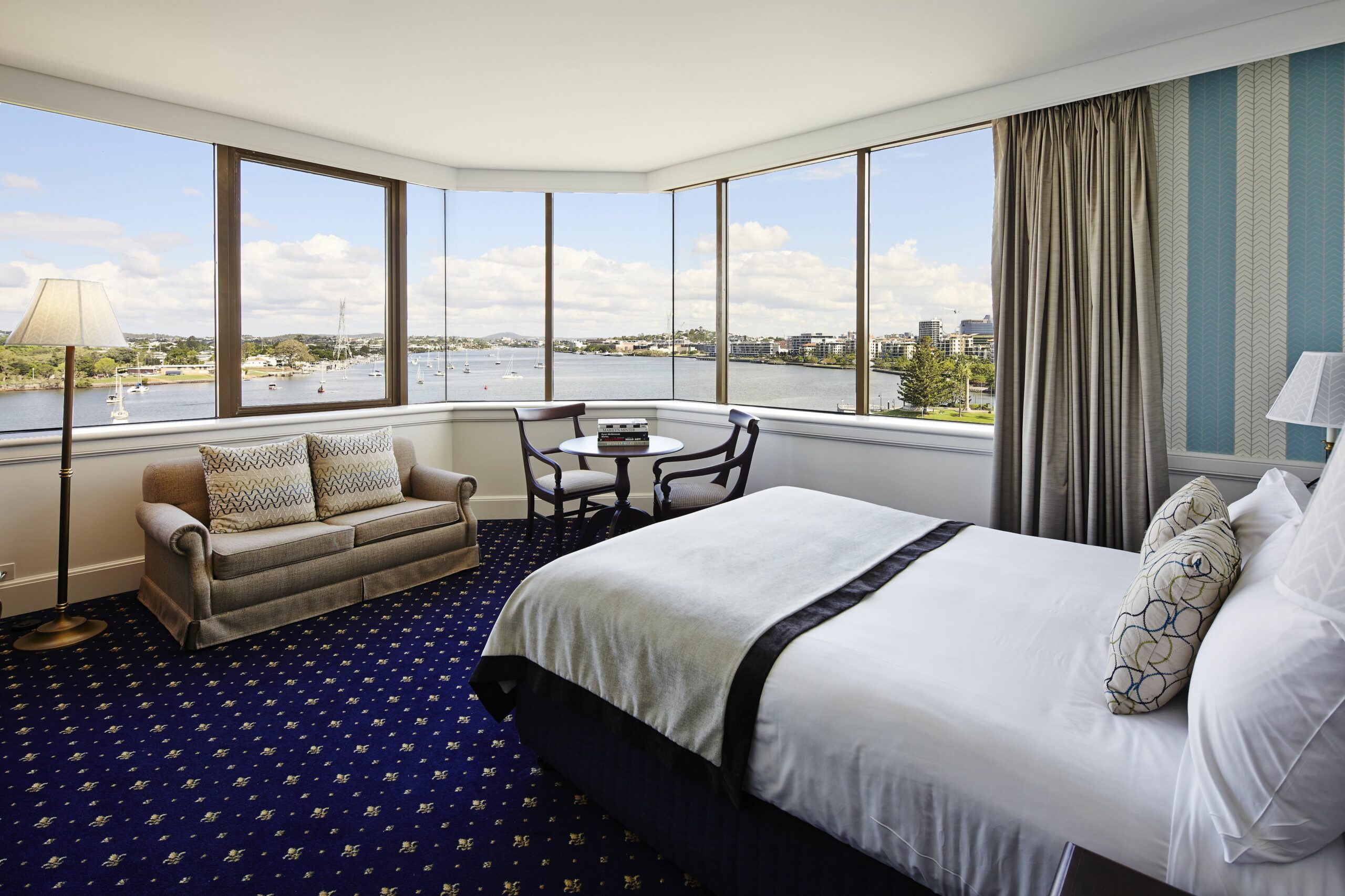 View Brisbane (Brisbane Riverview Hotel)