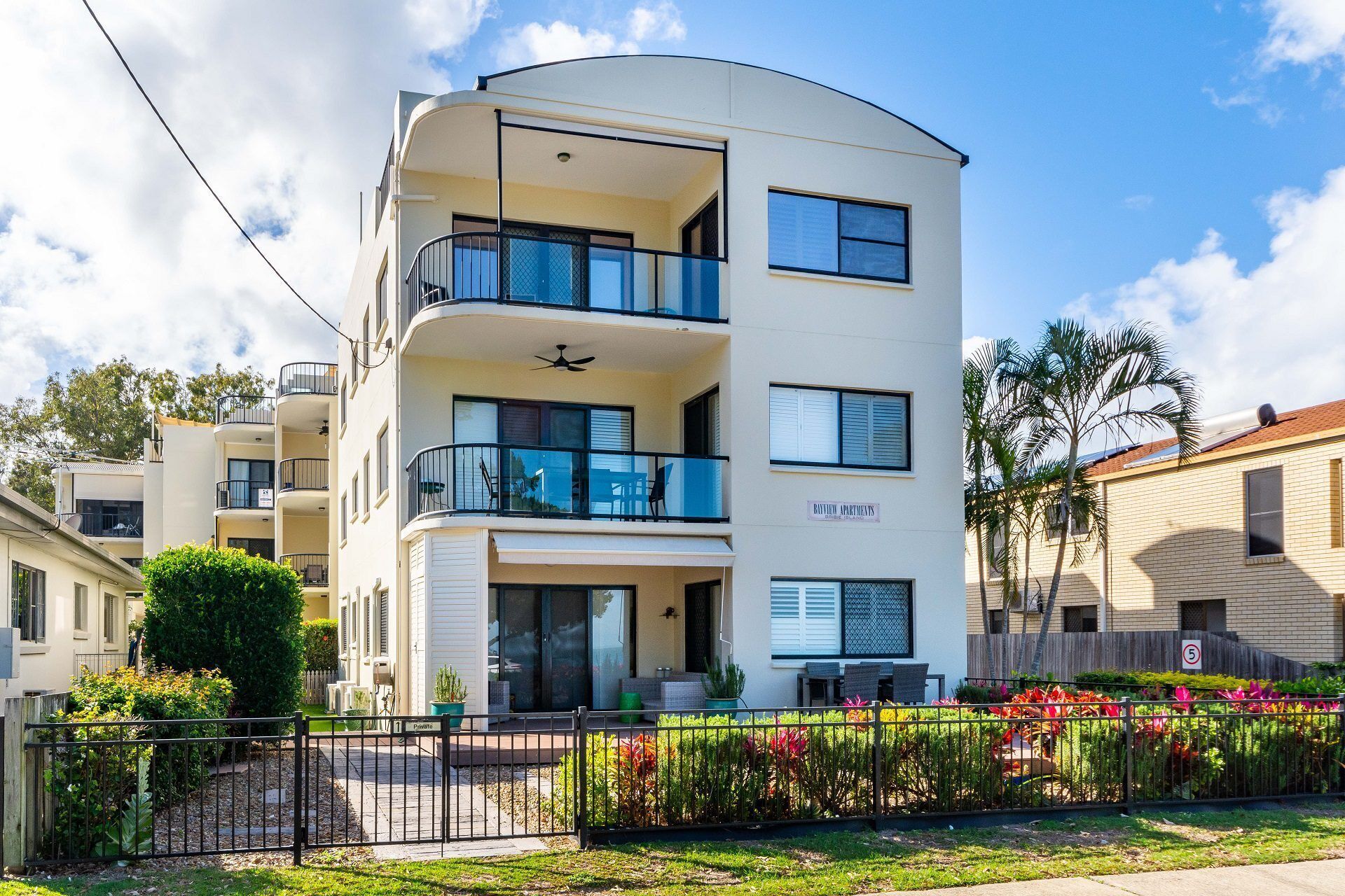 Waterfront Views From Private Rooftop Balcony - Bayview South Esp, Bongaree