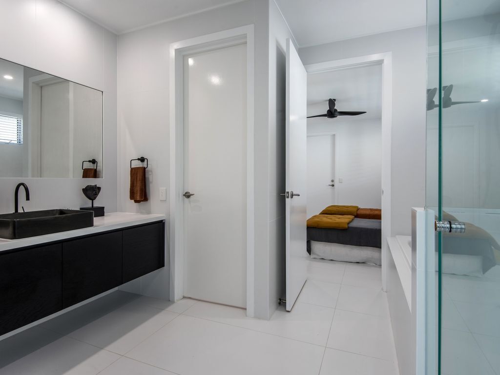 Pavillions 19, Hamilton Island