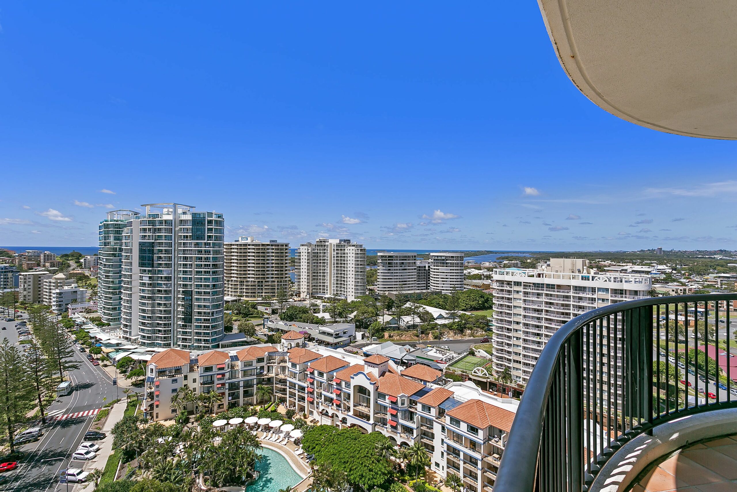 Mantra Coolangatta Beach