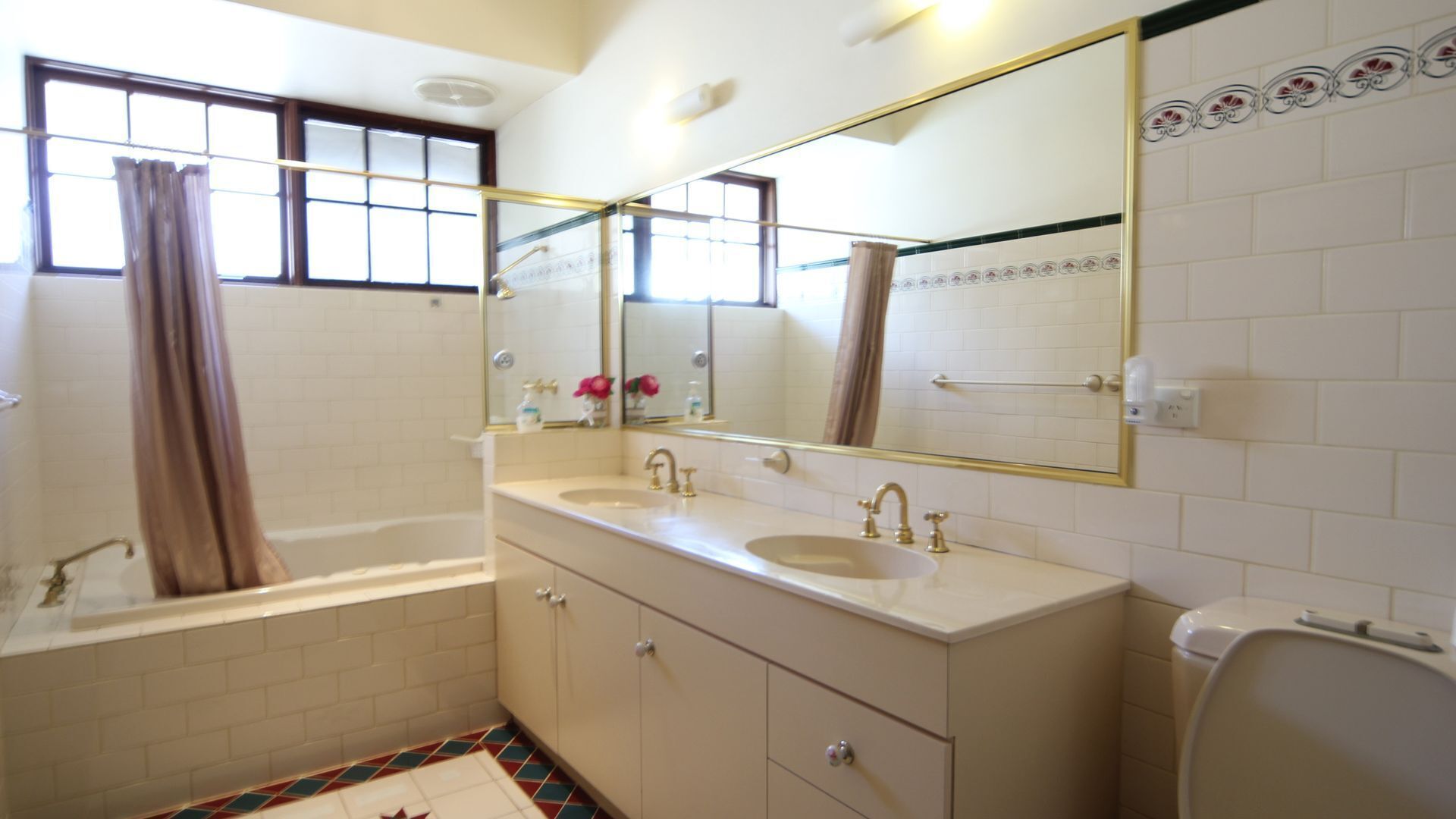 South Perth Oasis Property