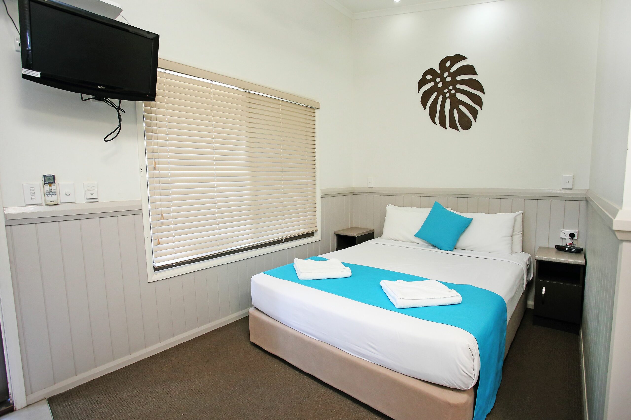 BIG4 Rowes Bay Beachfront Holiday Park