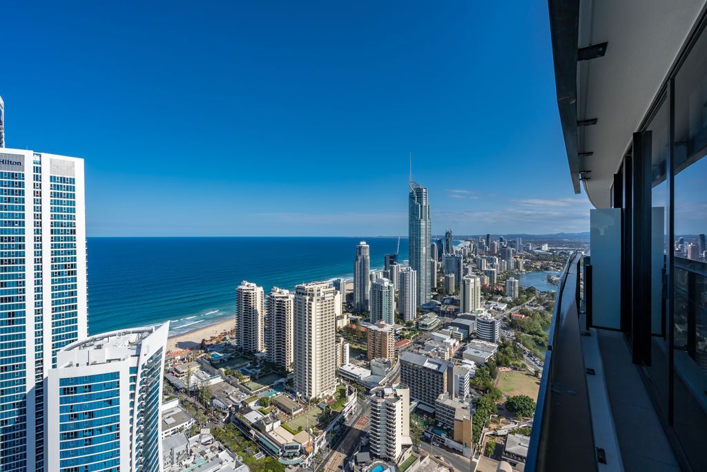 Circle on Cavill Surfers Paradise - GCLR