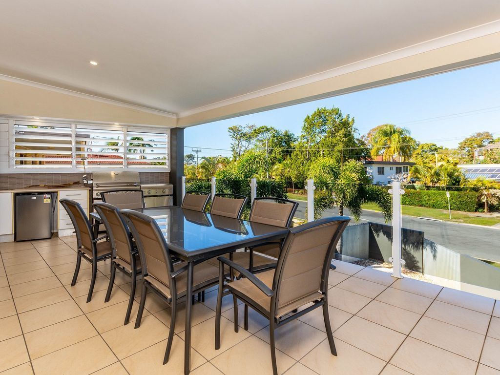 Bribie Beauty, Perfect for a Family Holiday, Elkhorn Ave, Bellara