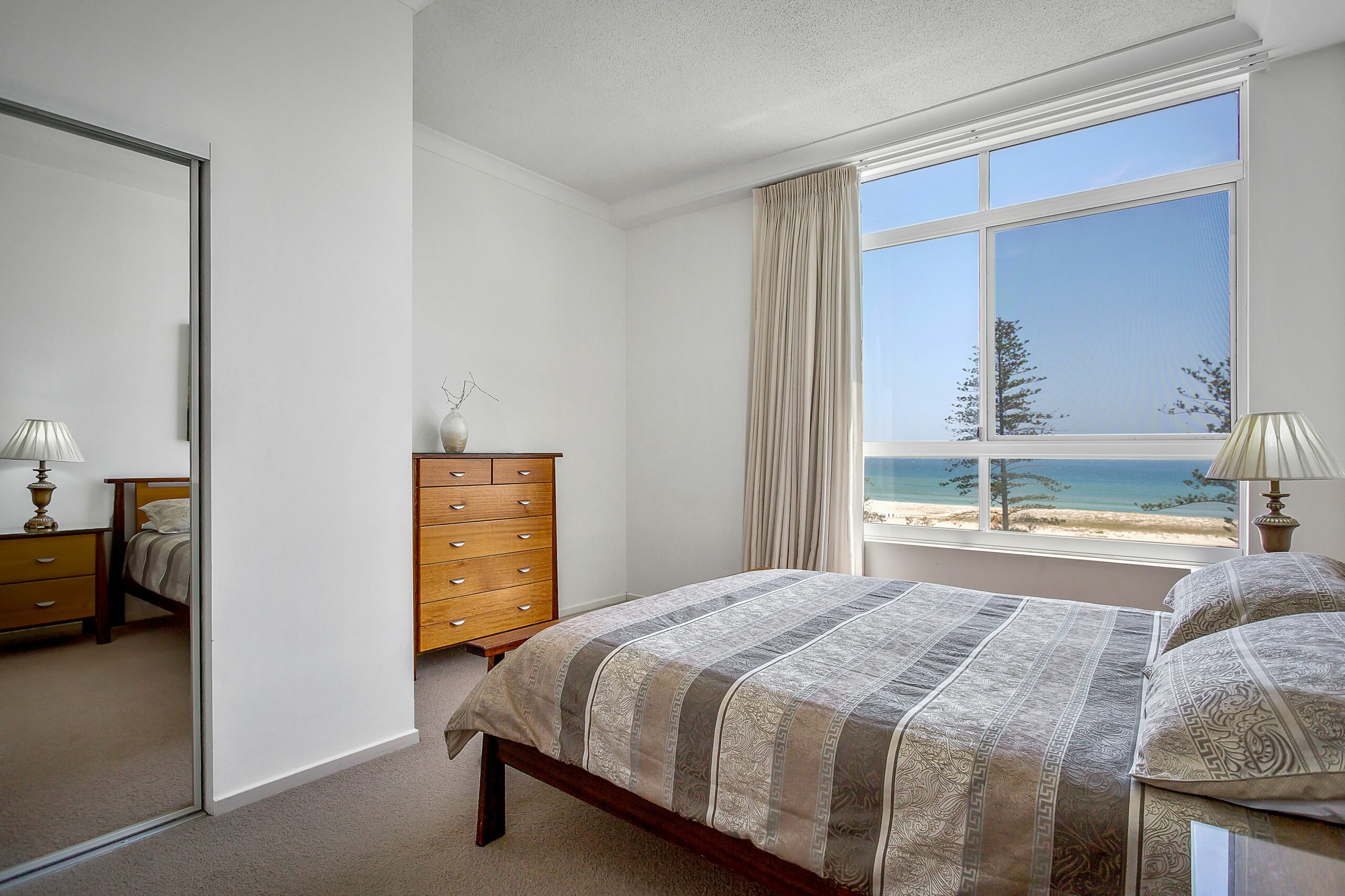 Kirra Beach Apartments