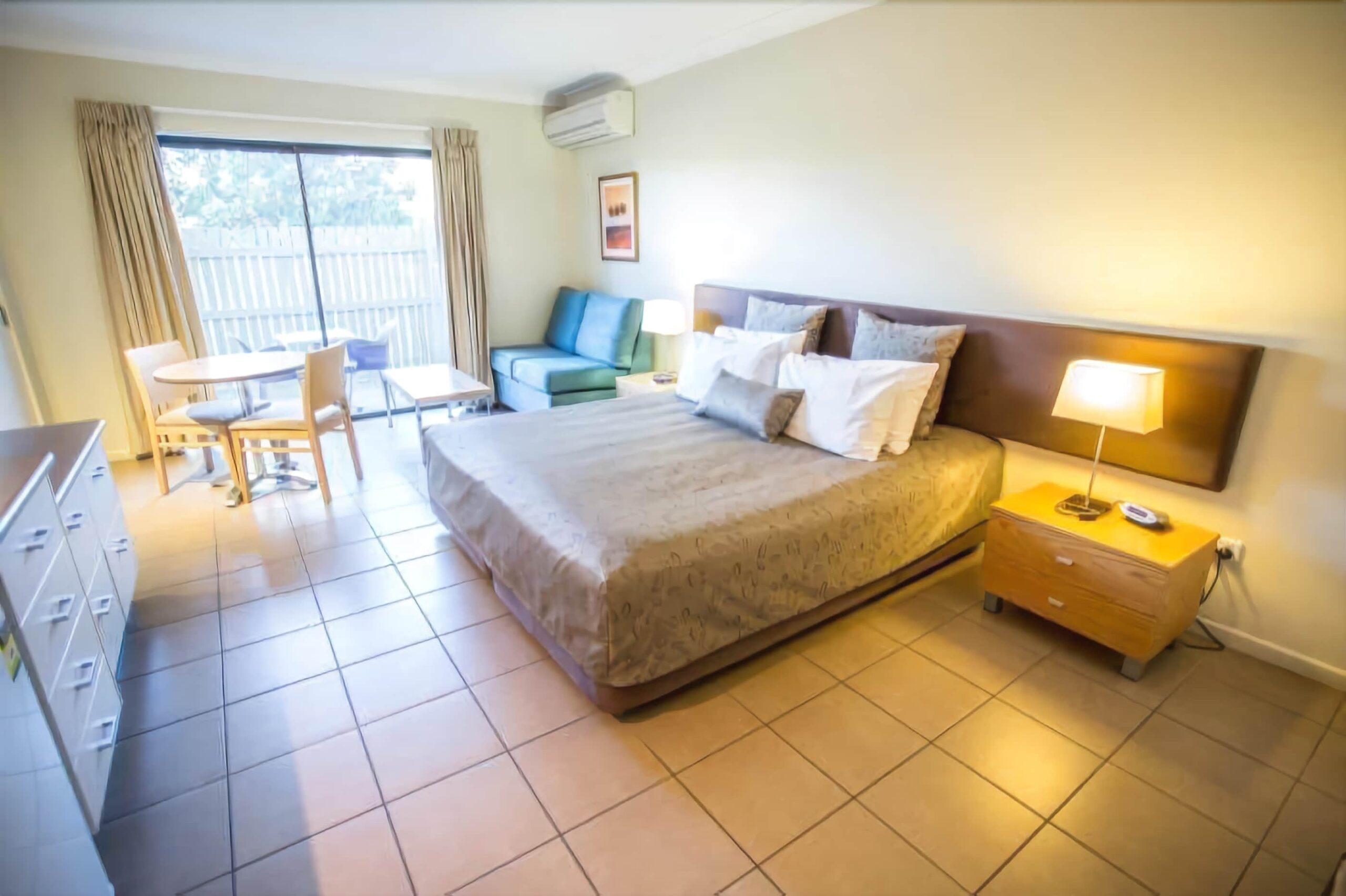 Spinifex Motel & Serviced Apartments