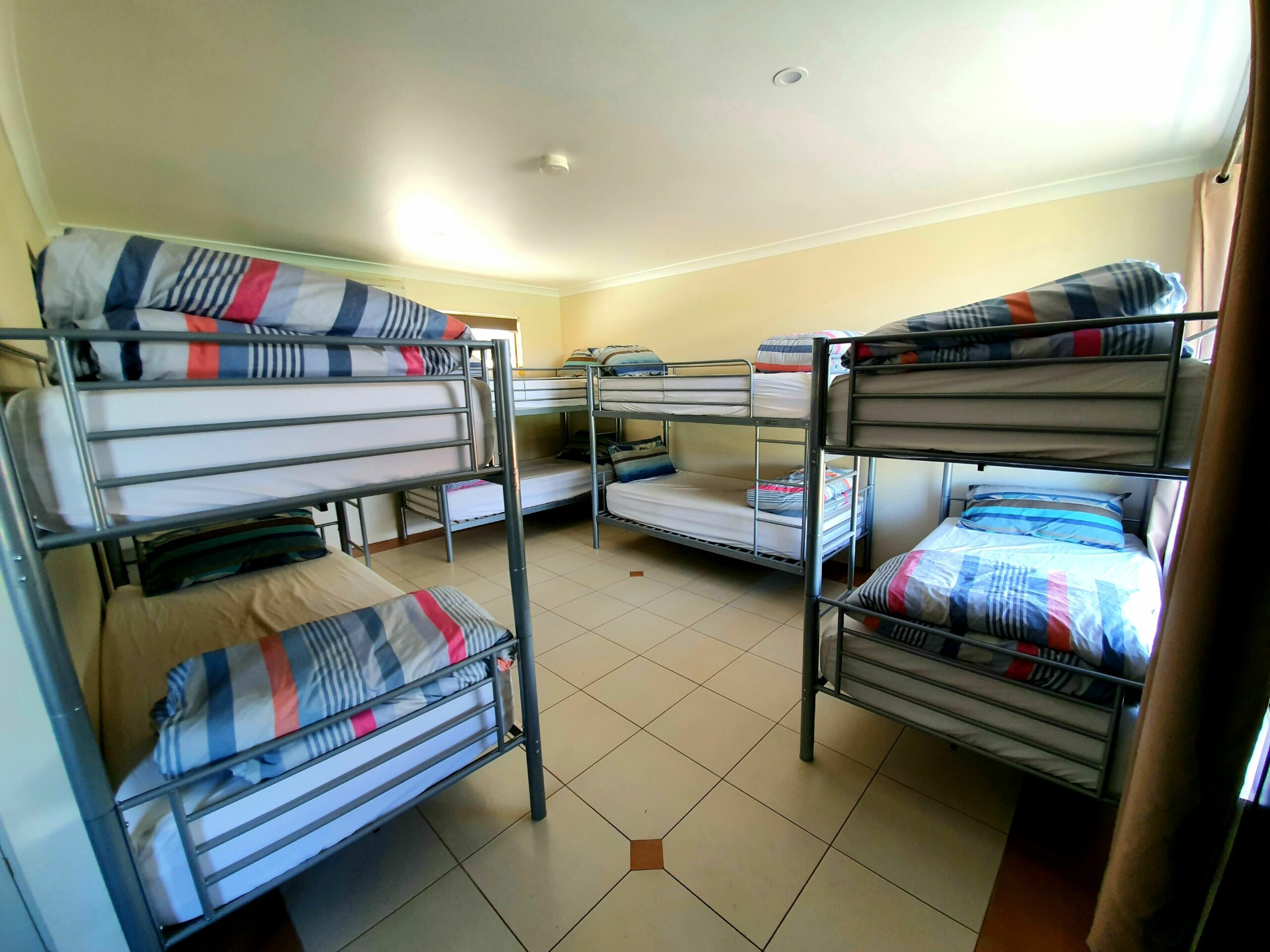 Jump Inn Alice Budget Accommodation