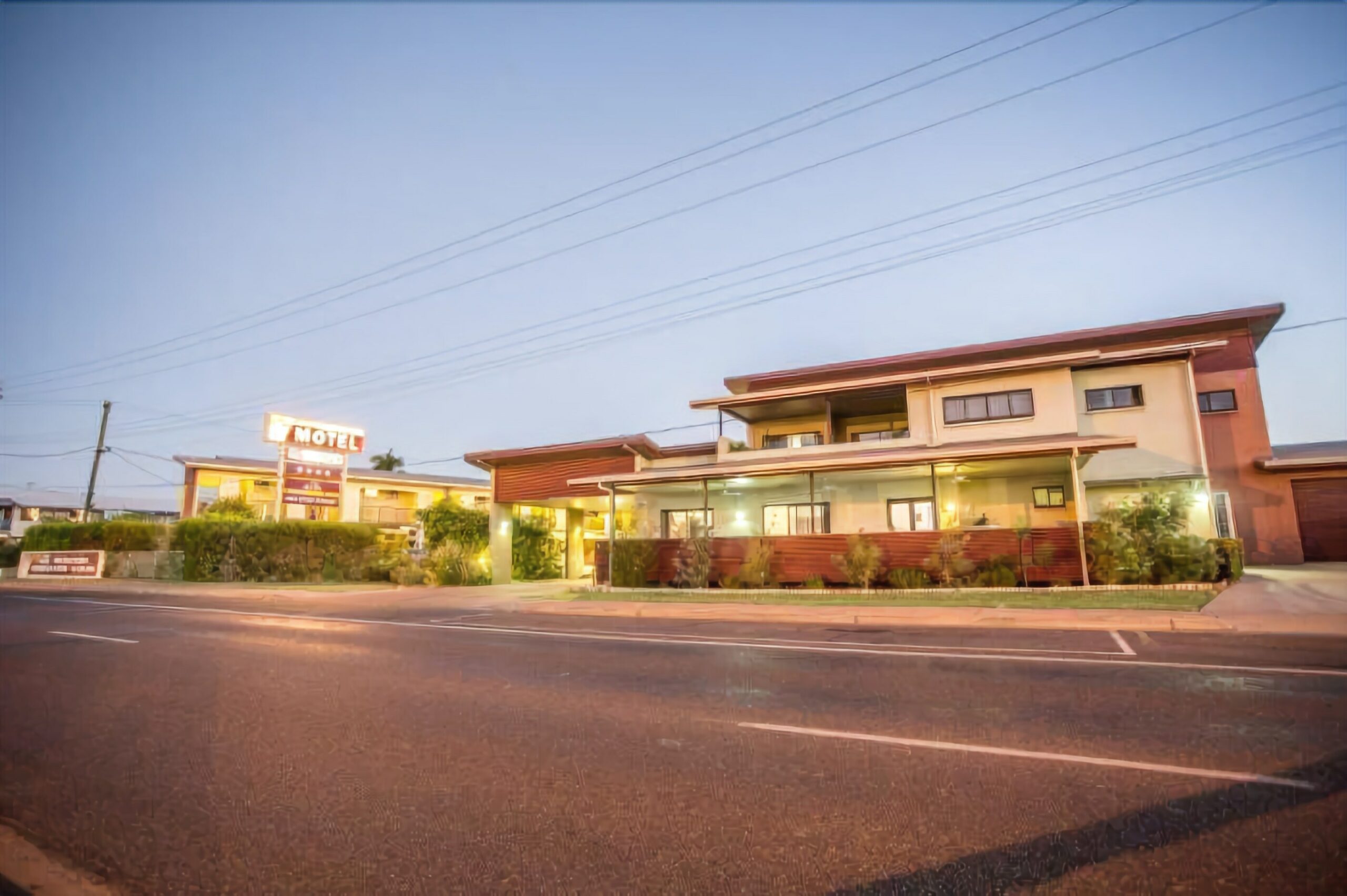 Spinifex Motel & Serviced Apartments