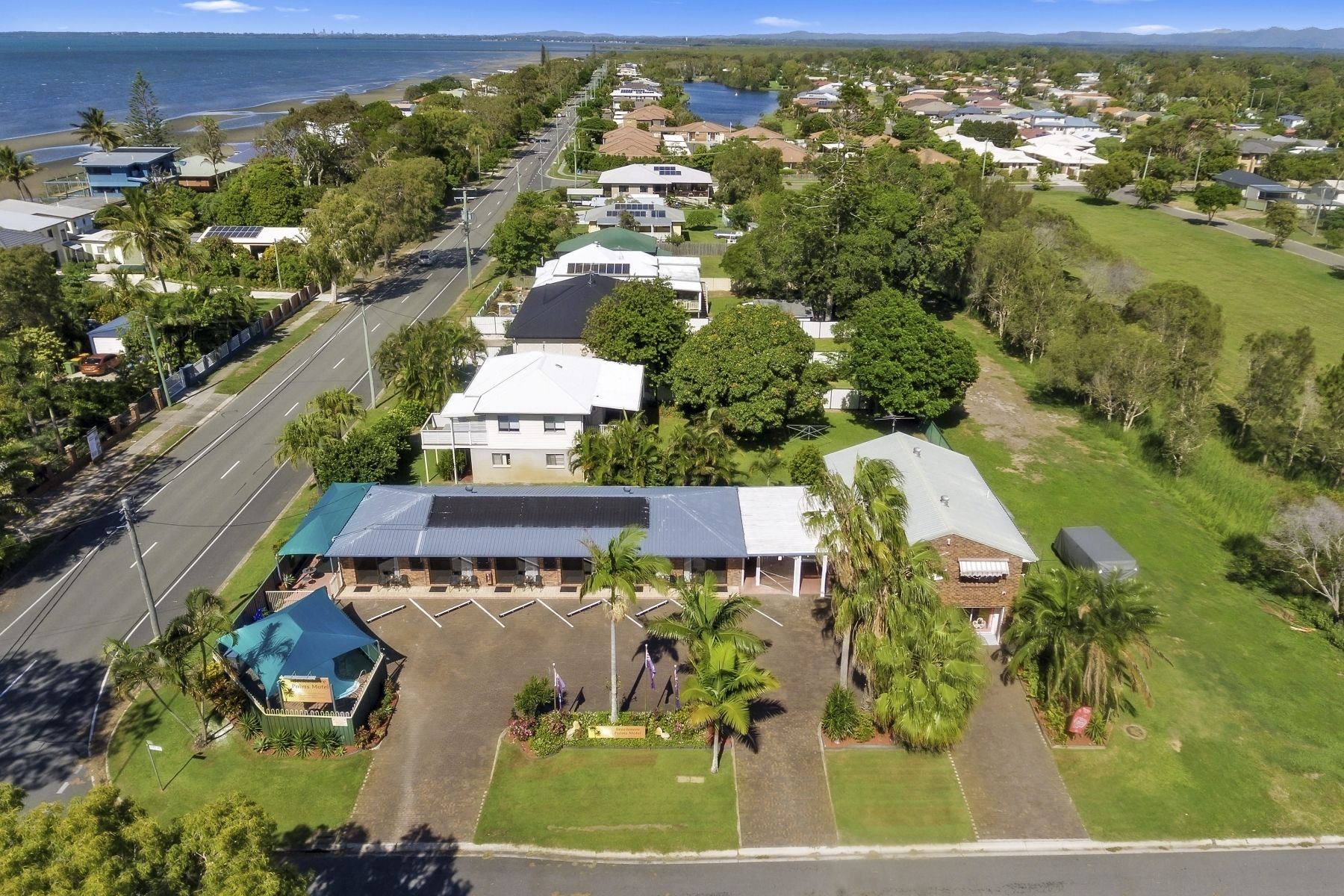 Beachmere Palms Motel