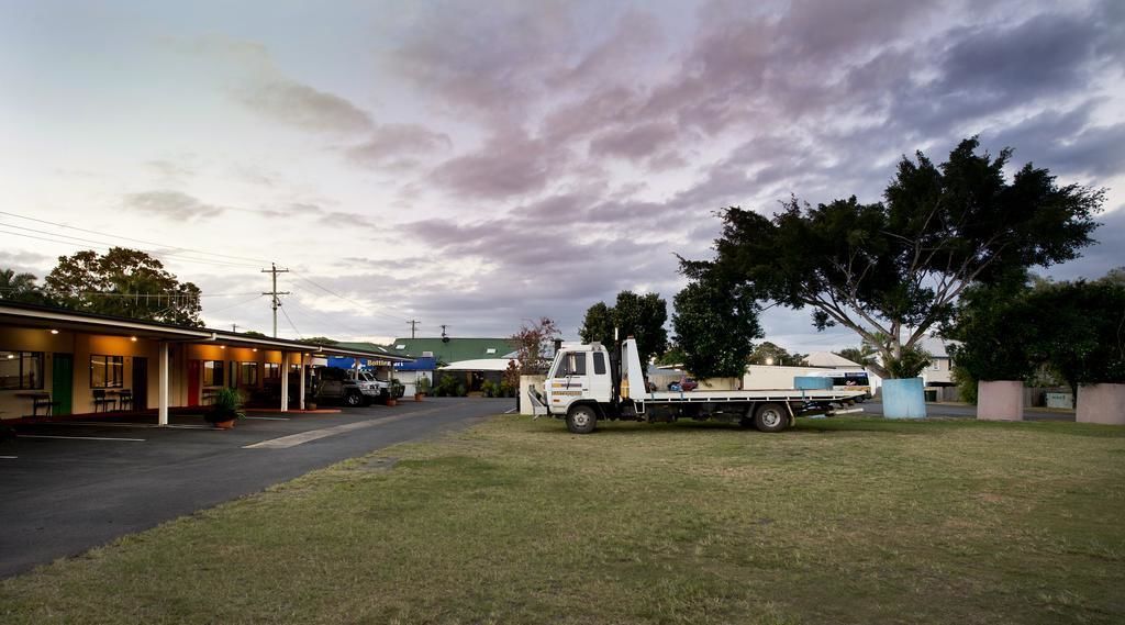 Lamington Hotel Motel