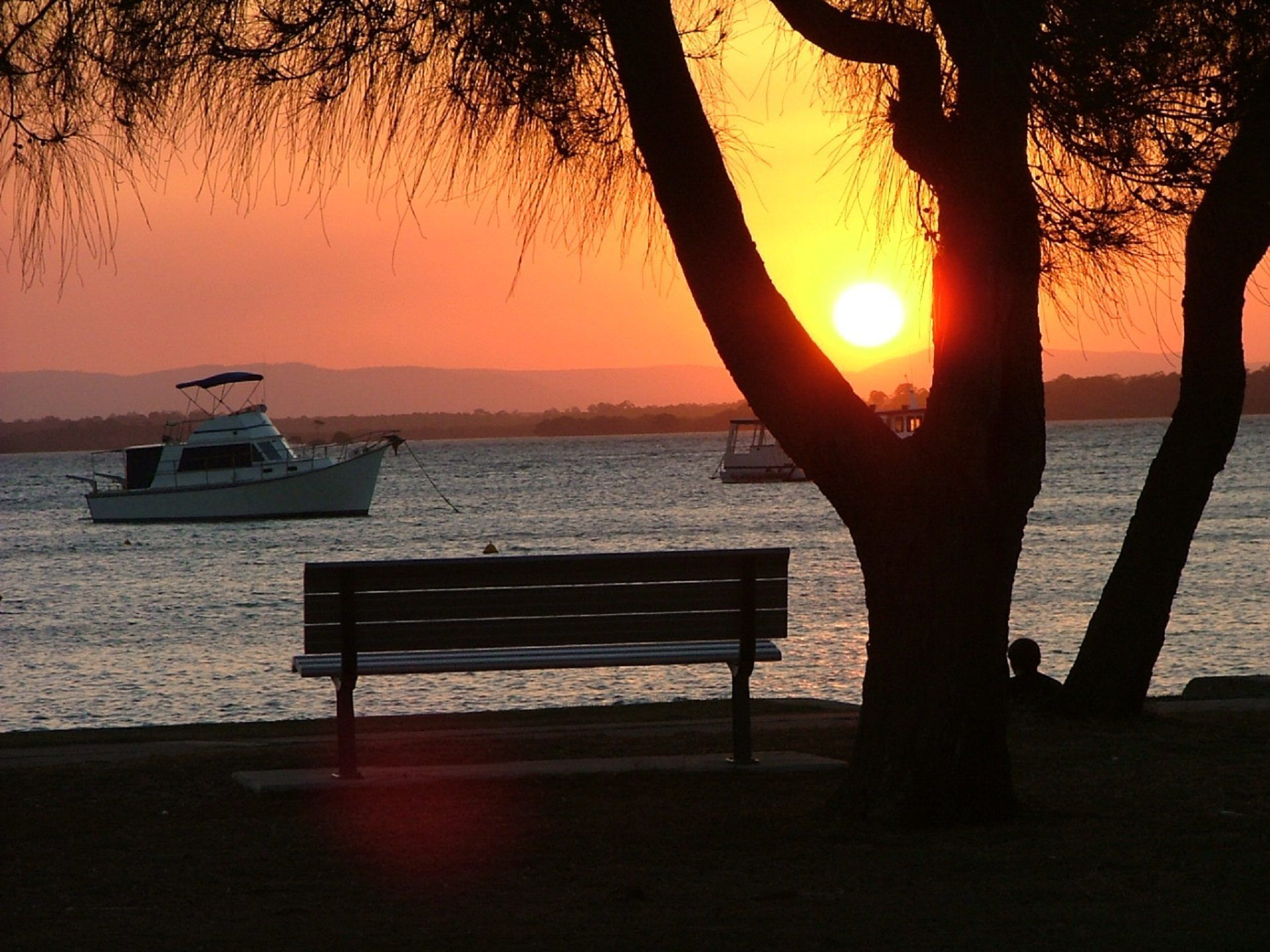 Immaculate First Floor Waterfront Unit - Welsby Pde, Bongaree