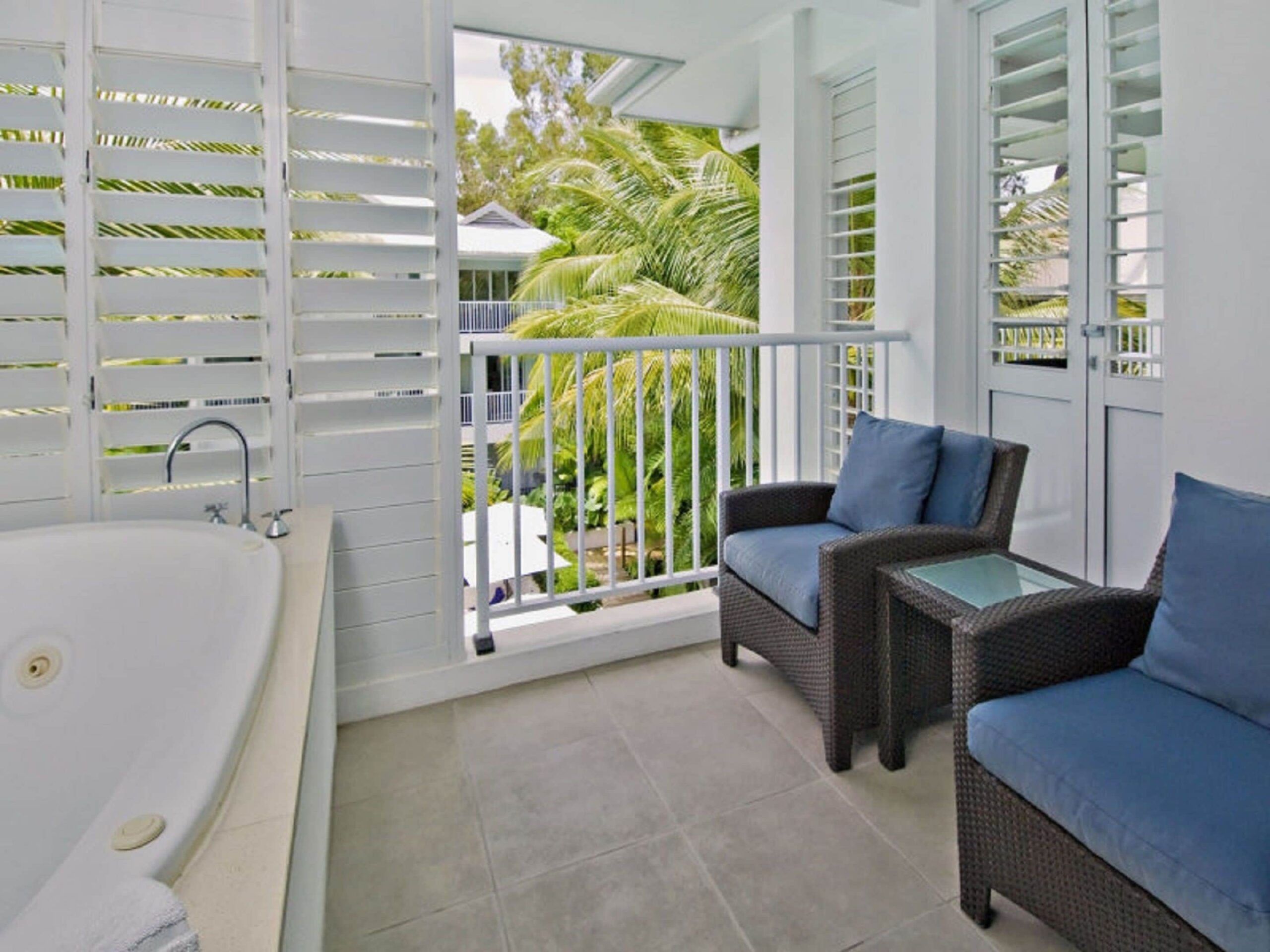 Beach Club Port Douglas 3 Bedroom Luxury Apartment