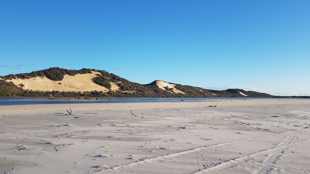 Drift on the front at Bulwer -  Open Timber comfort.