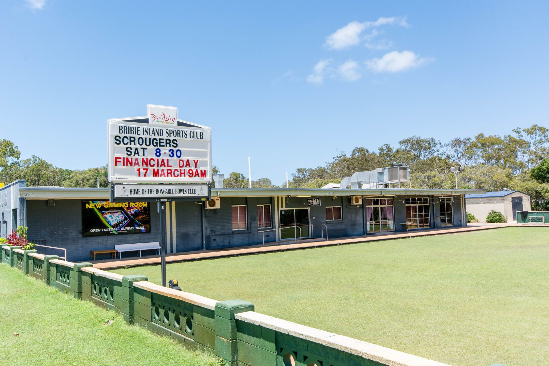 Close to Water, Restaurants and Clubs, Toorbul St, Bongaree