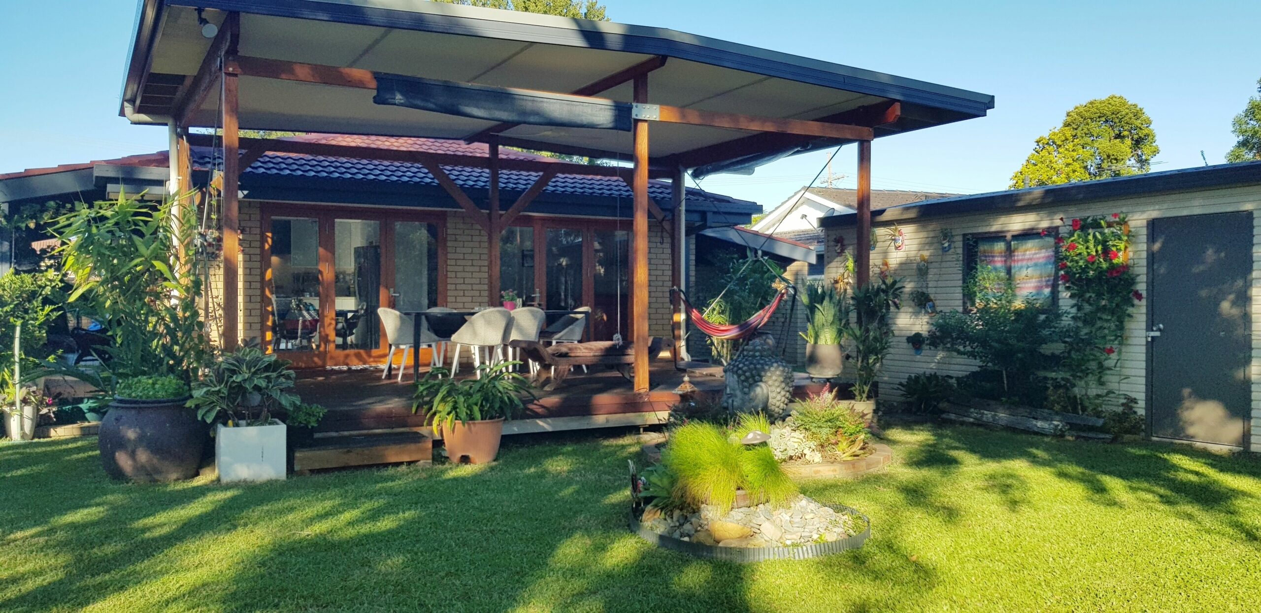 Riverside luxury, privacy  and comfort in seaside Urunga