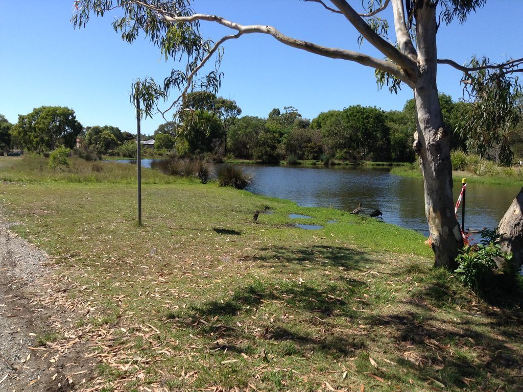 Lake at your back door  pet friendly