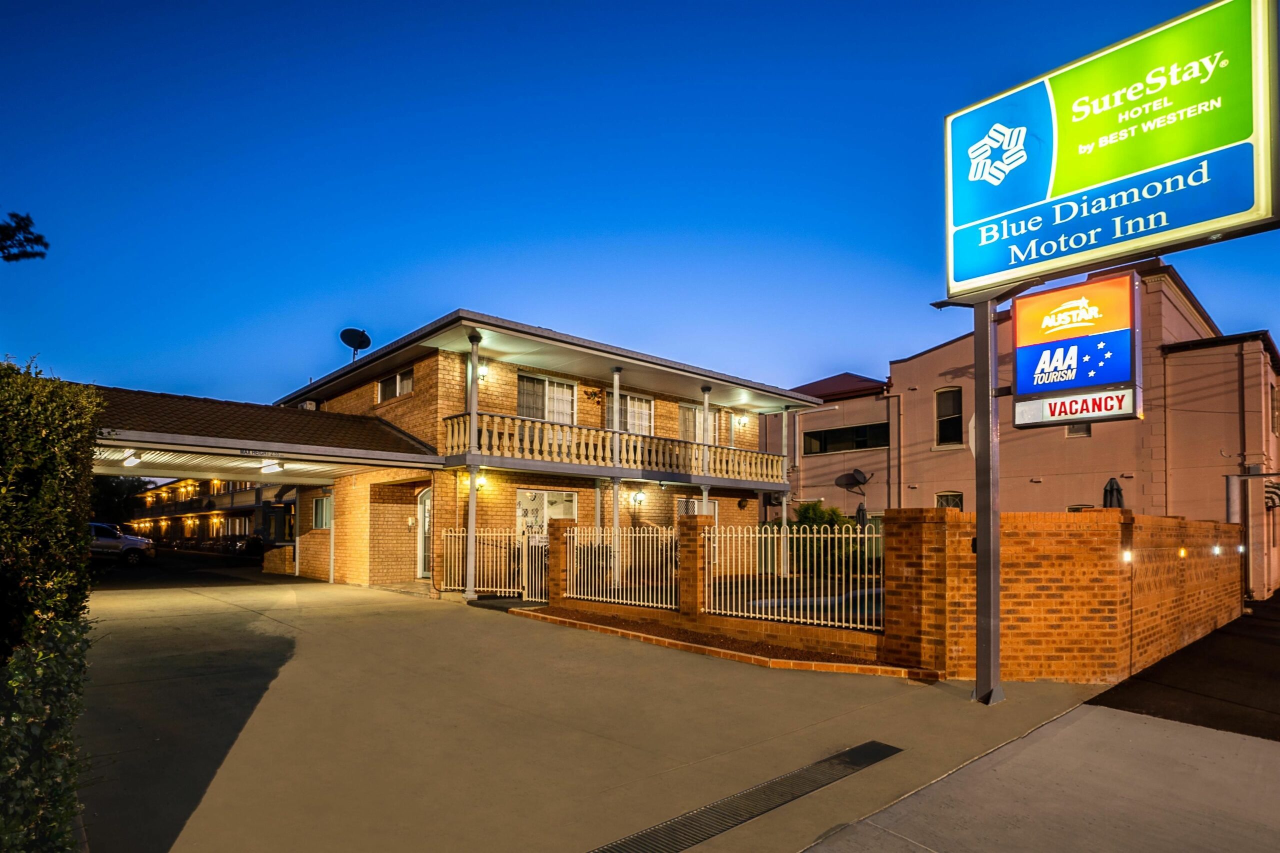 SureStay Hotel by Best Western Blue Diamond Motor Inn