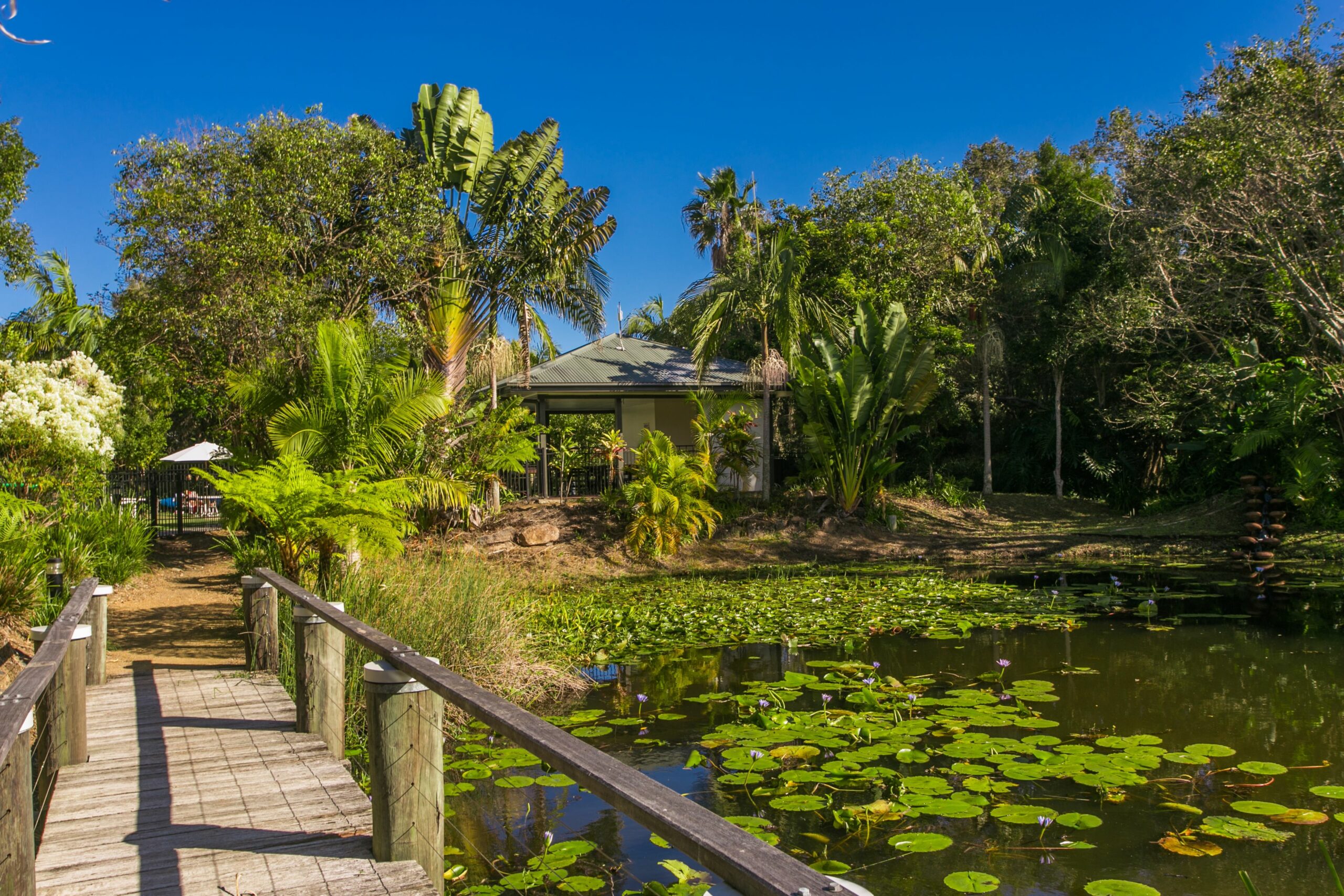 Byron Lakeside Holiday Apartments