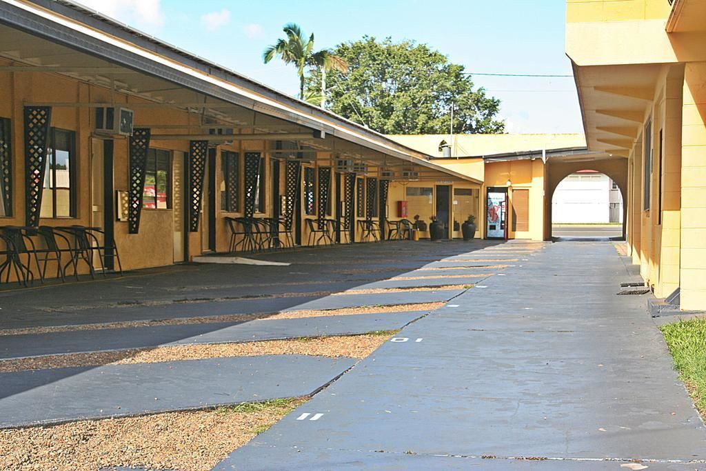 Bourbong Street Motel