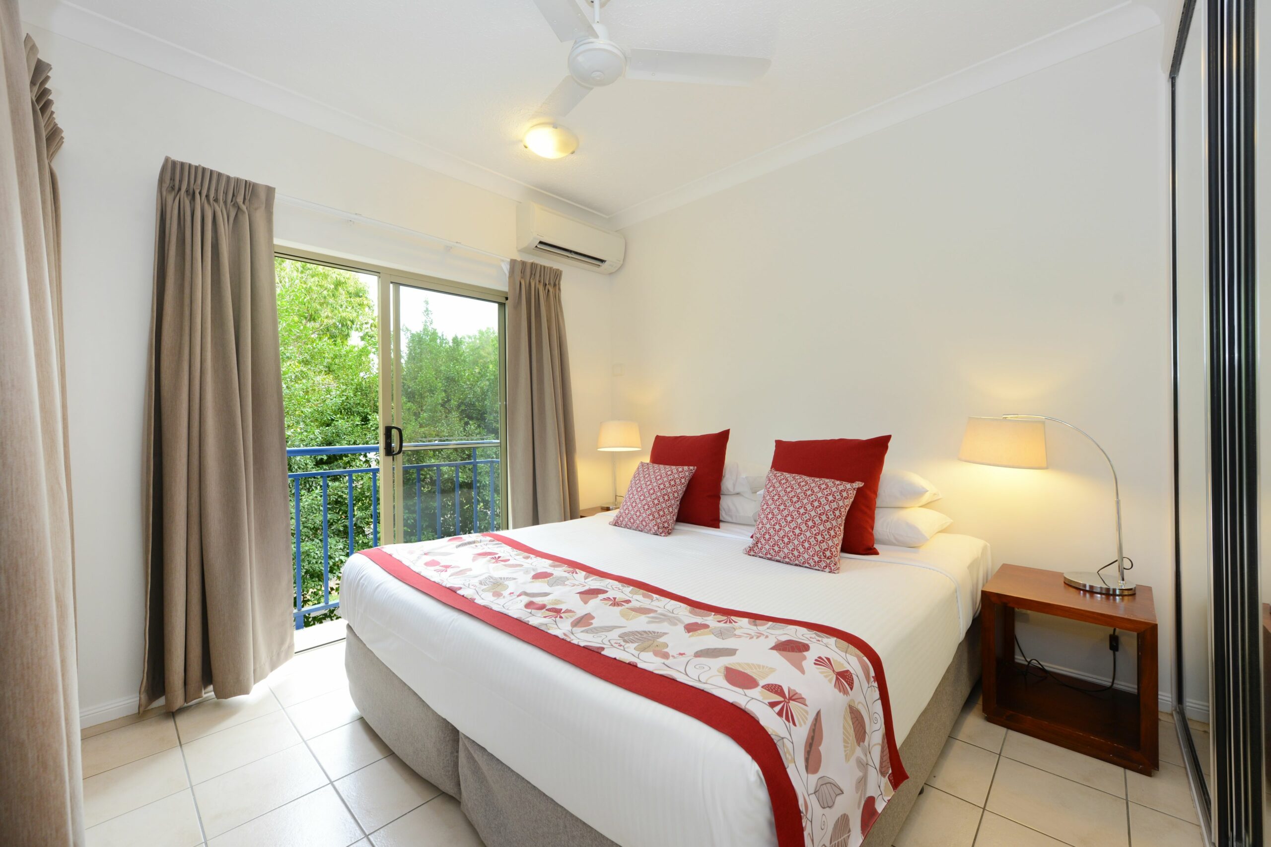 Central Plaza Port Douglas Apartments