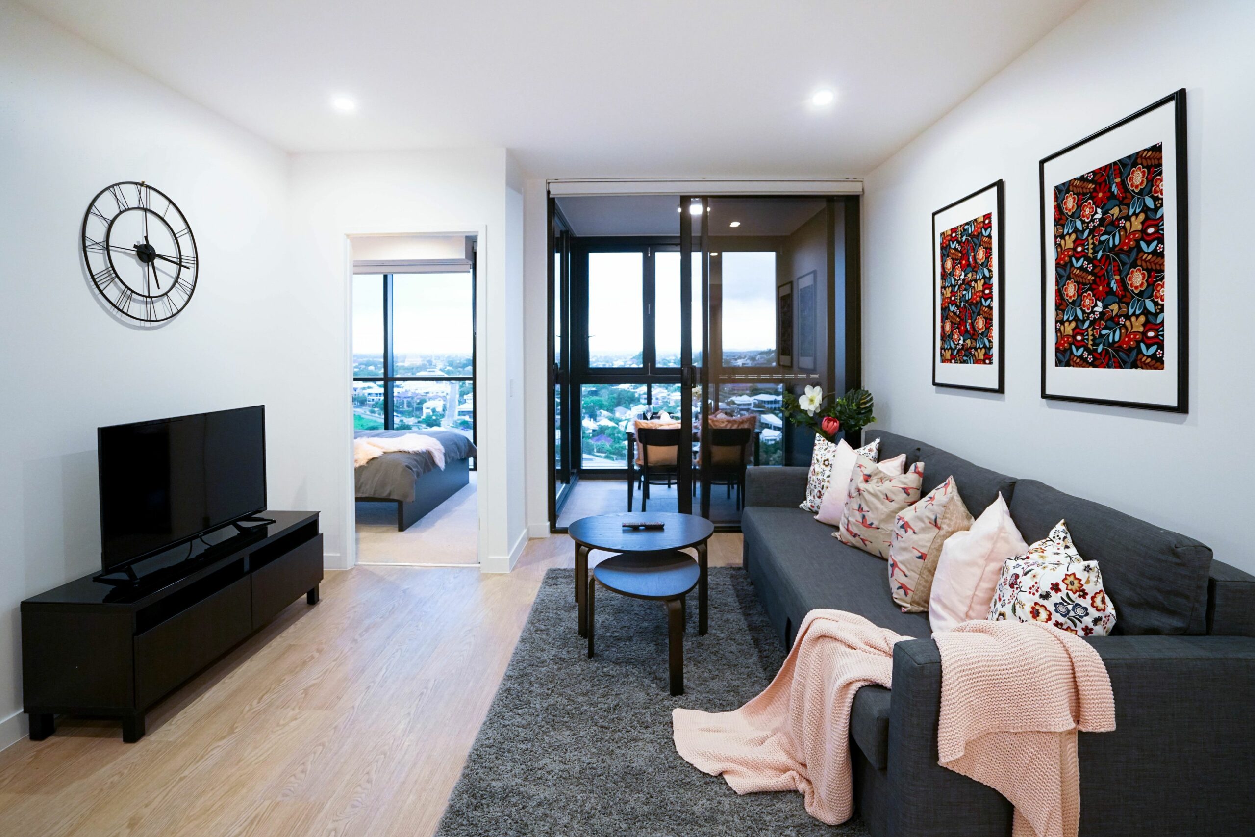 Homely Apartments in Southbank