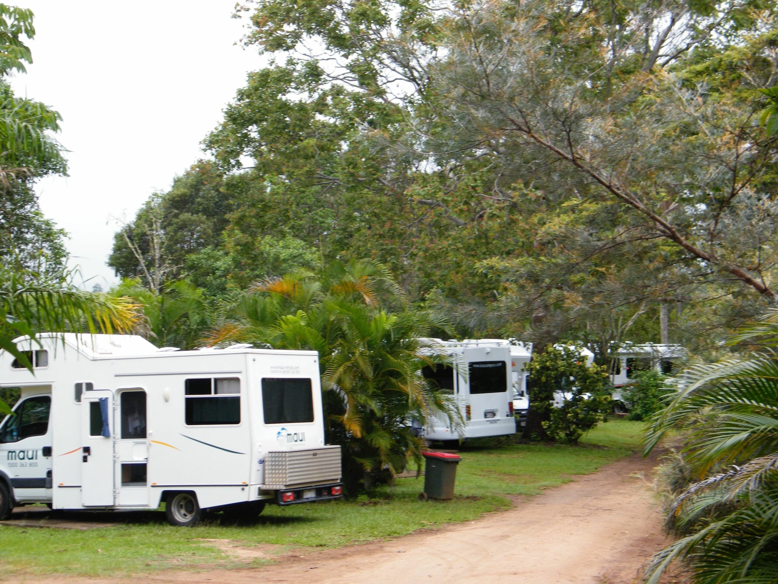 Lake Eacham Tourist Park & Self Contained Cabins