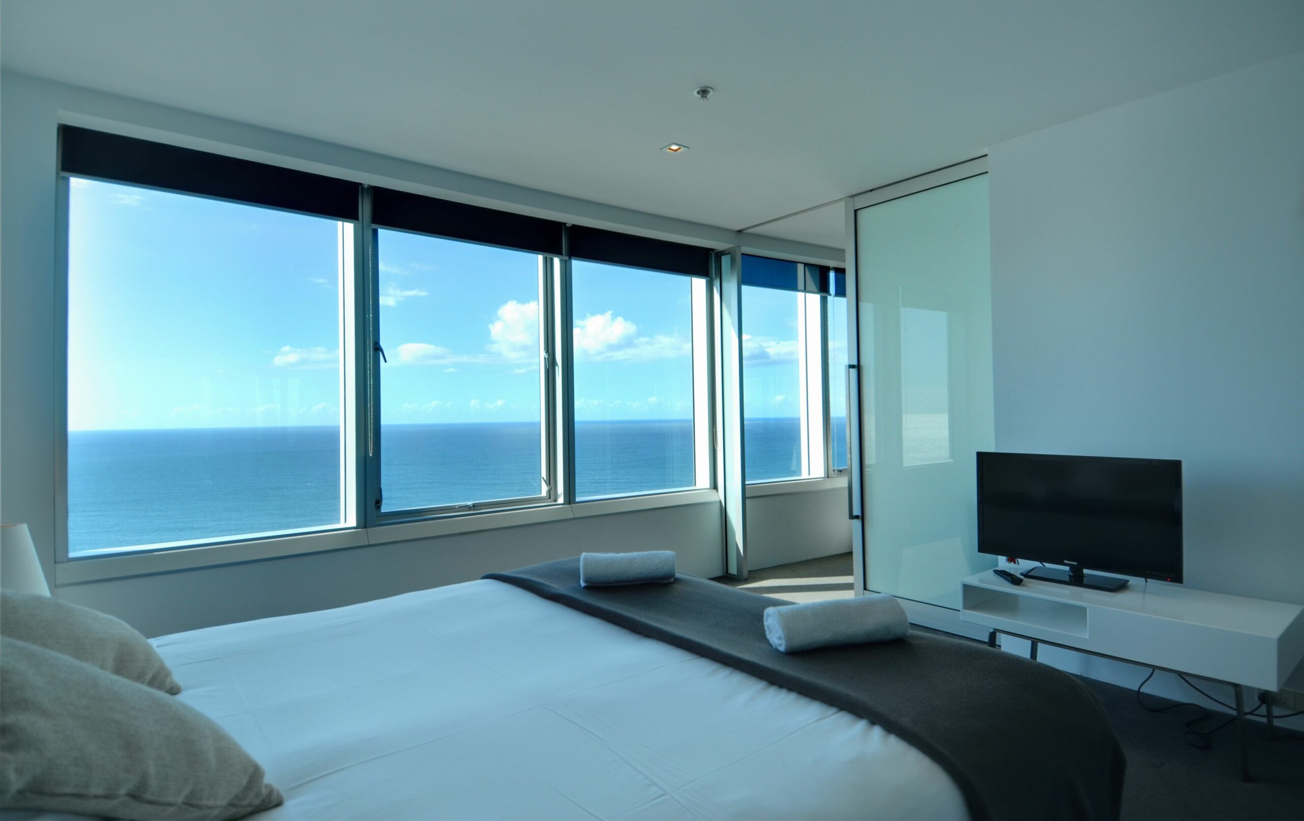 Apartment 4204 - HR Surfers Paradise